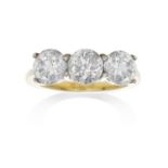 A 3.0 CARAT THREE STONE DIAMOND RING in 18ct yellow gold, set with three round cut diamonds of 1.0