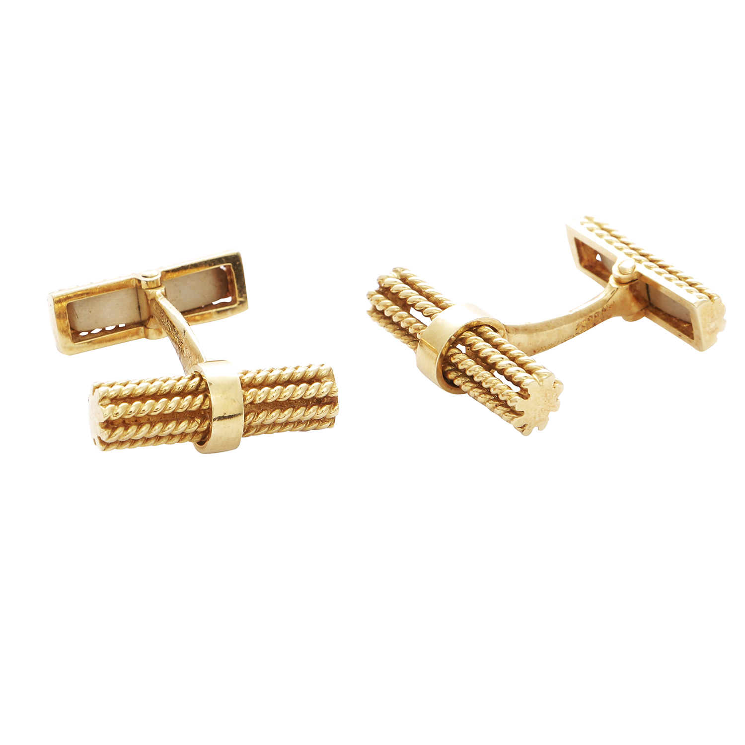 A PAIR OF VINTAGE CUFFLINKS in 18ct yellow gold, each formed of two ropetwist batons, signed