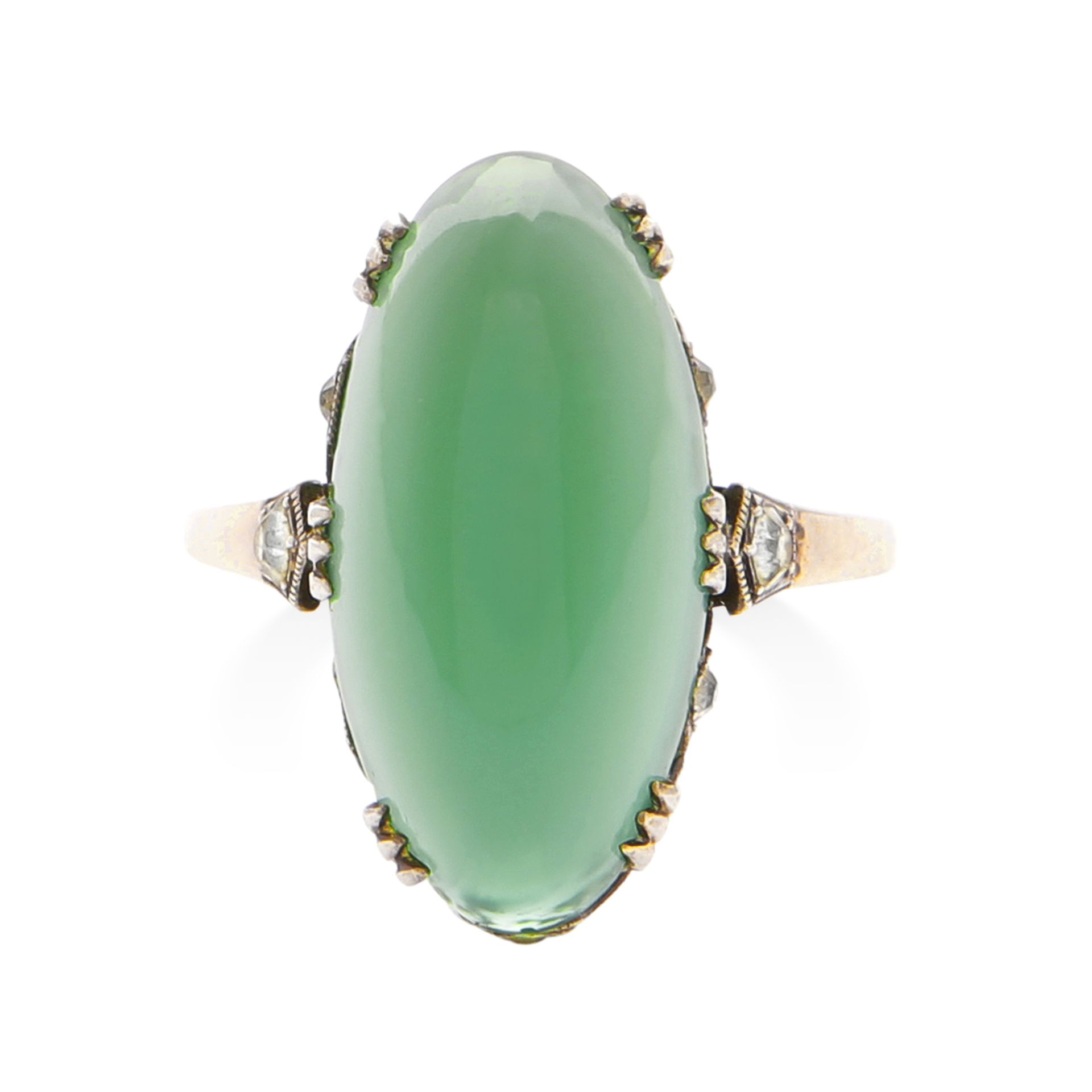 AN ANTIQUE CHRYSOPRASE DRESS RING in yellow gold and silver, size N / 7, 4.0g.