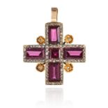 AN ANTIQUE TOURMALINE AND DIAMOND CROSS PENDANT in yellow gold, set with five emerald cut