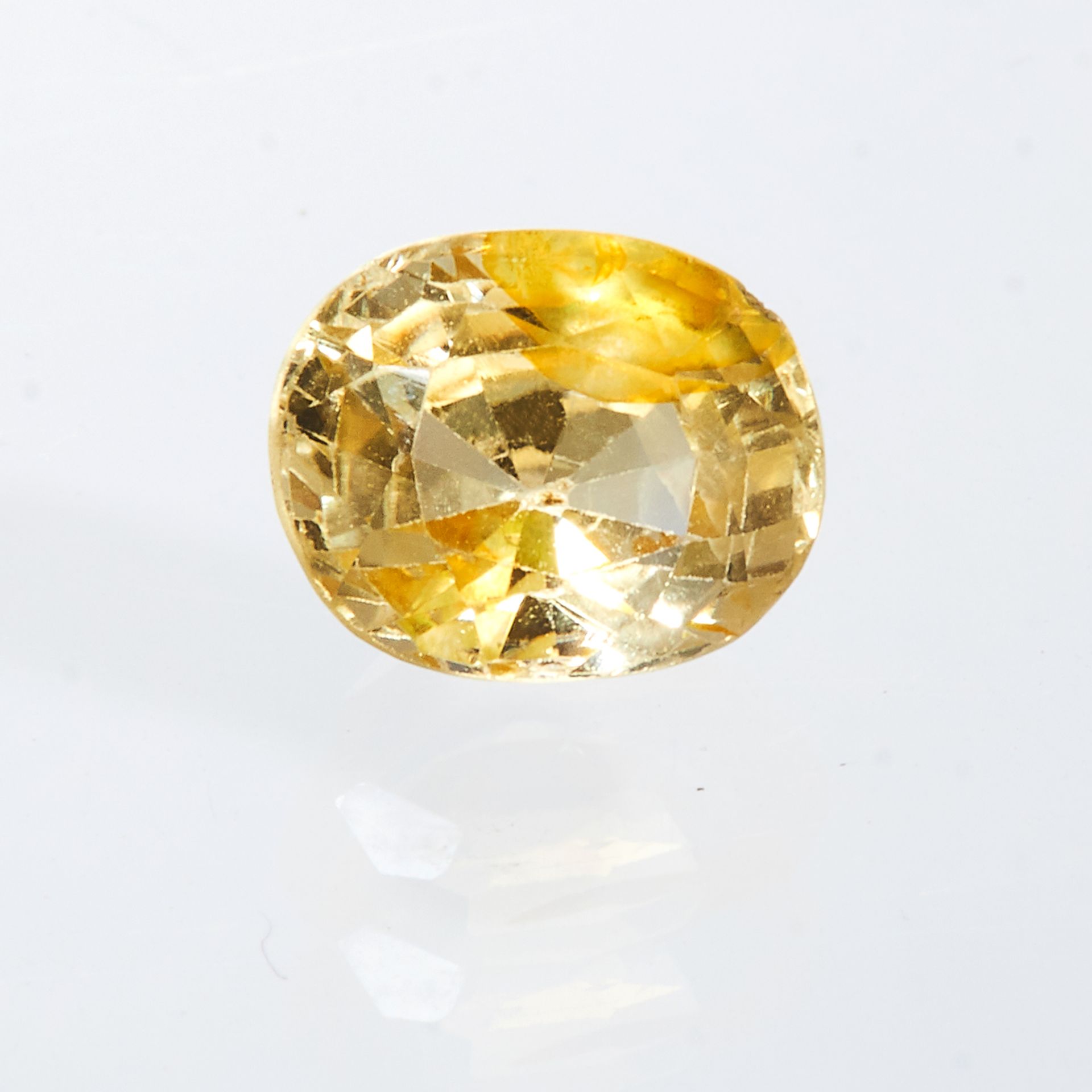 A CEYLON NO HEAT 2.20 CARAT YELLOW SAPPHIRE oval cut, approximately 2.20 carats, no heat