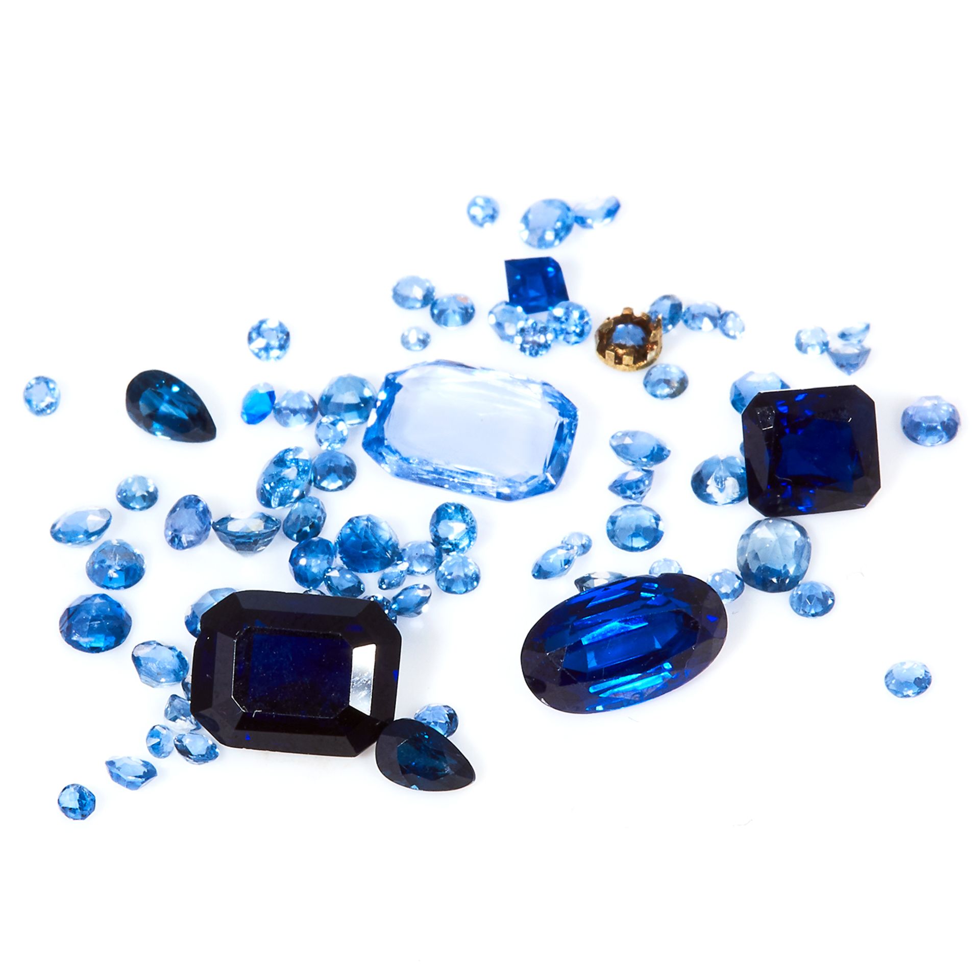 AN 18.0 CARAT PARCEL OF SAPPHIRES various sizes and shapes, three of the largest probably synthetic,