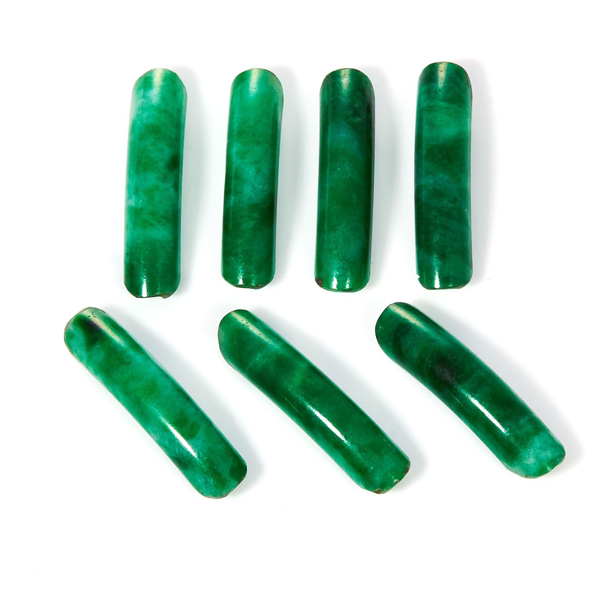 A 78.25 PARCEL OF POLISHED JADE comprising of seven pieces.