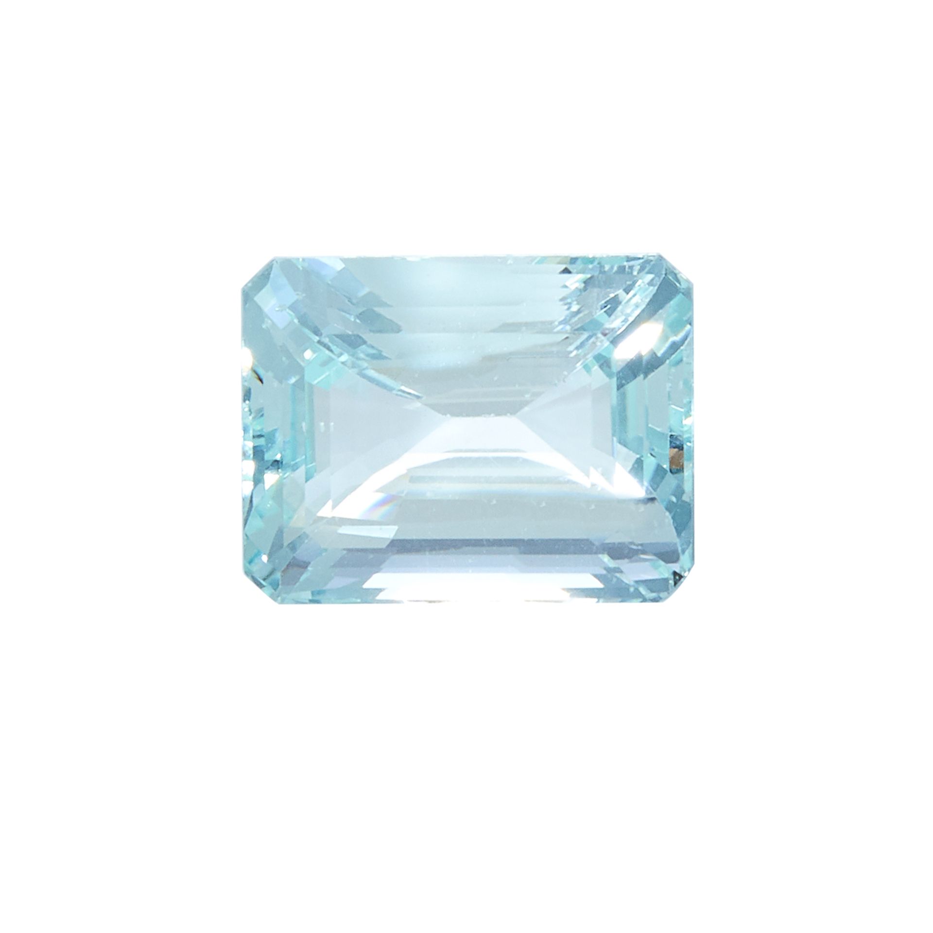 A 10.35 CARAT AQUAMARINE emerald cut, of approximately 10.35 carats.