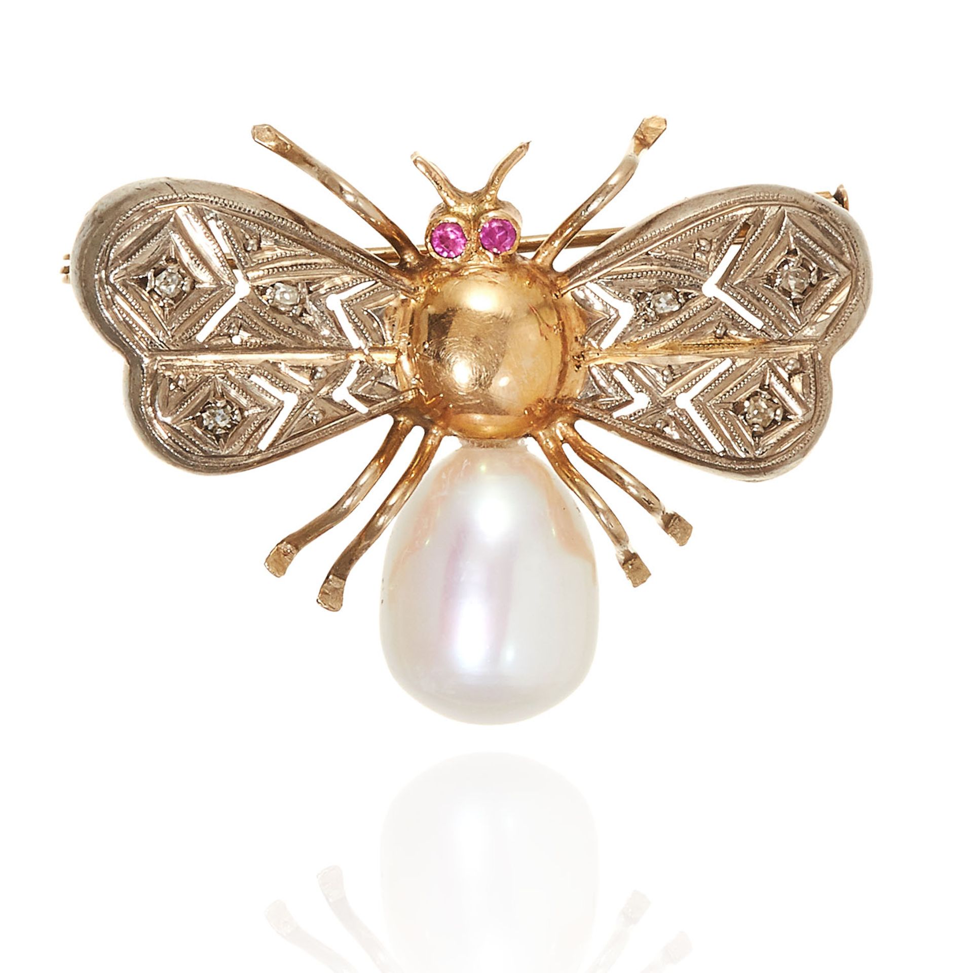 AN ANTIQUE PEARL, DIAMOND AND RUBY BEE BROOCH, CIRCA 1940, in 18ct yellow gold, designed as bee with