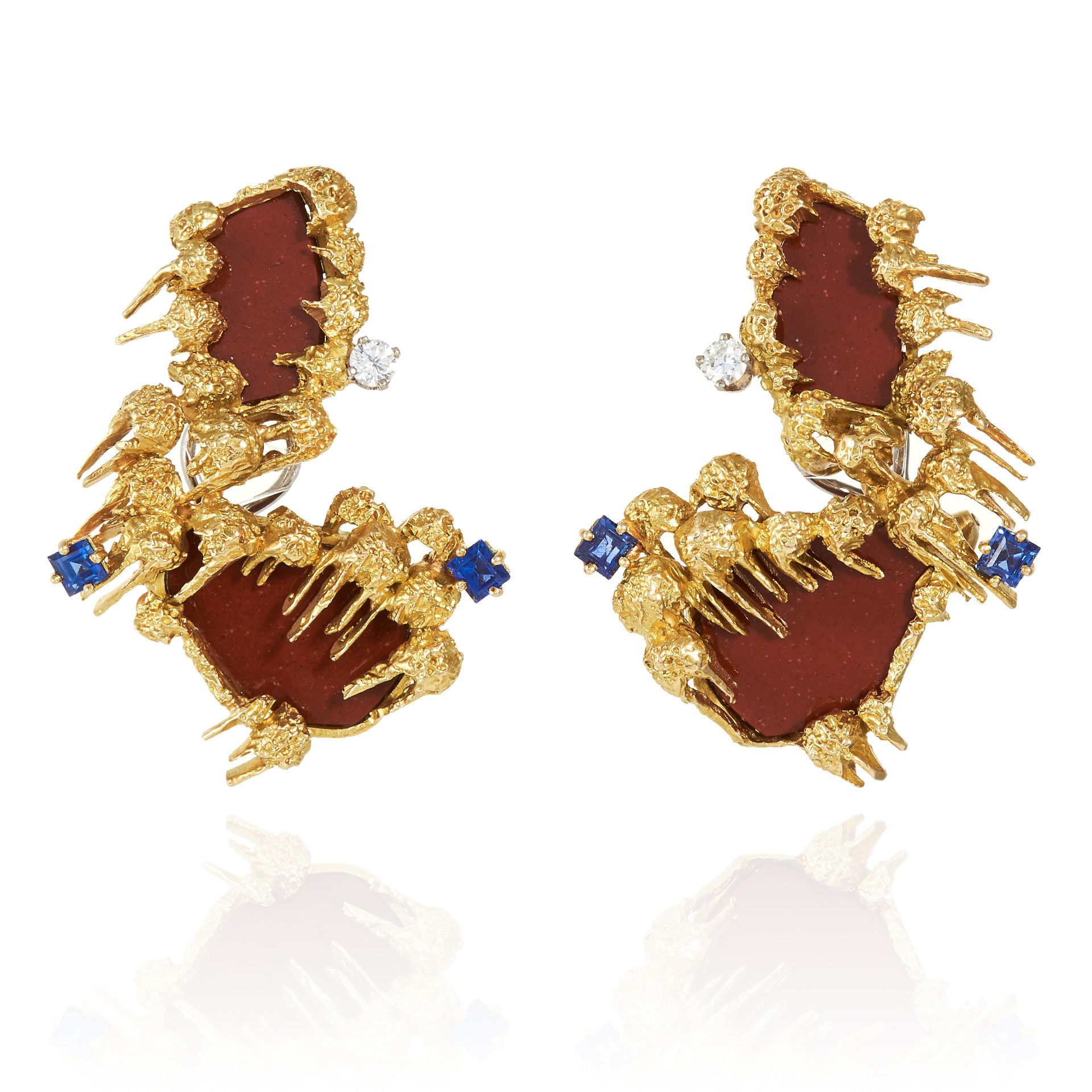 A PAIR OF SAPPHIRE, DIAMOND AND AGATE EARRINGS, GUBELIN, CIRCA 1970 in 18ct yellow gold, designed in
