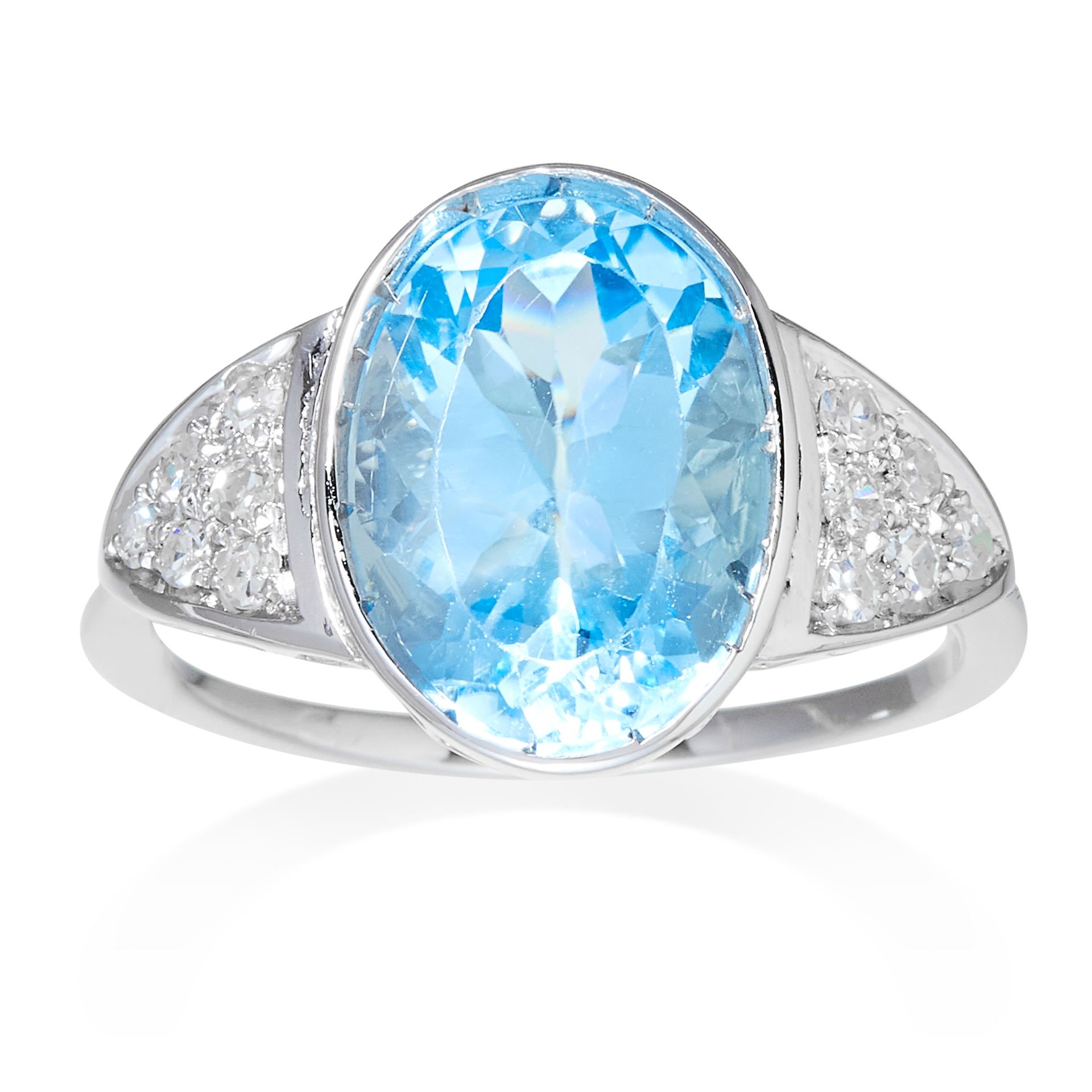 AN AQUAMARINE AND DIAMOND RING in platinum or white gold, the oval cut aquamarine of 6.09 carats