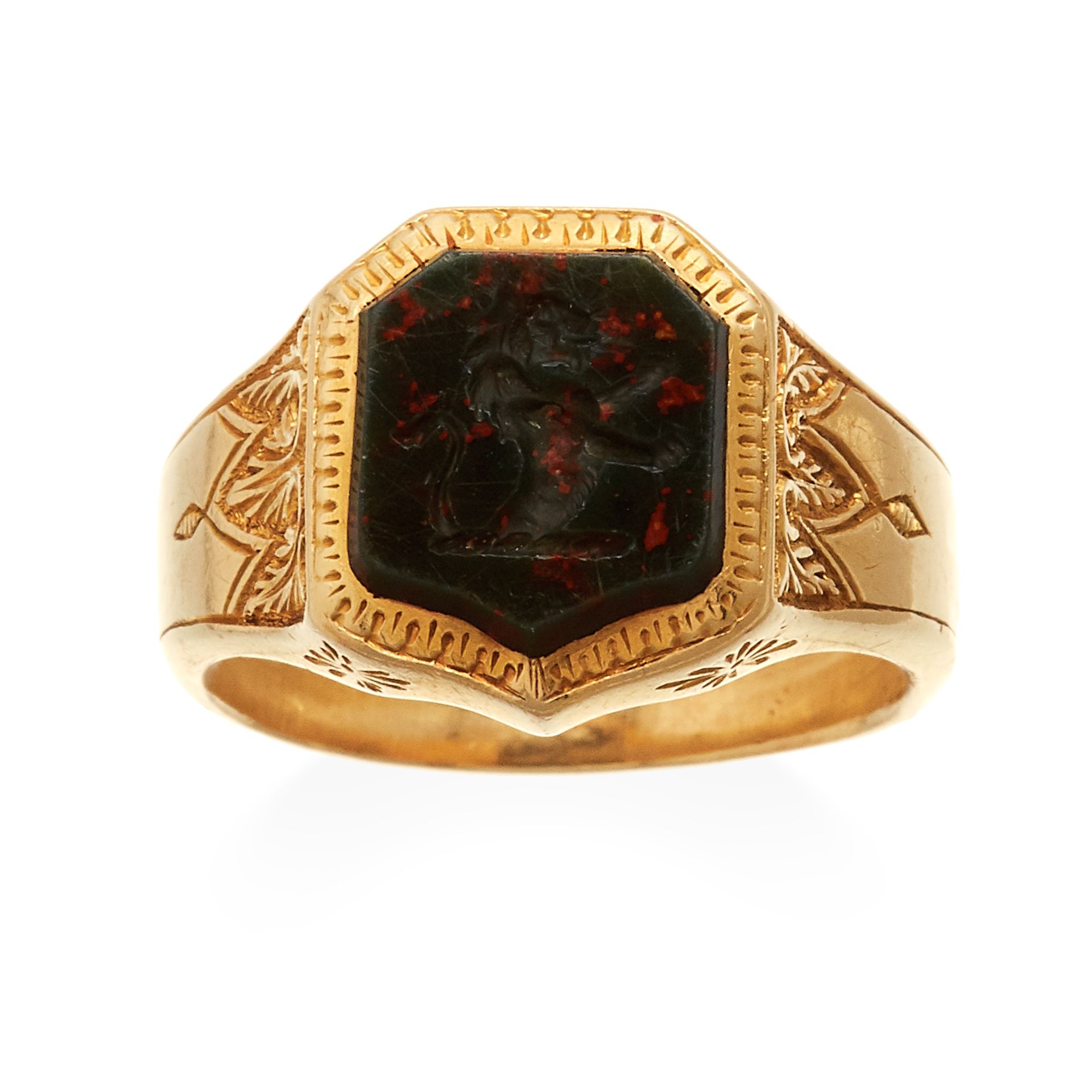 AN ANTIQUE CARVED INTAGLIO HARDSTONE SIGNET RING, 19TH CENTURY in 18ct yellow gold set with an