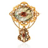 A AGATE AND CITRINE BROOCH, VICTORIAN in 15ct yellow gold, comprising of a central polished agate