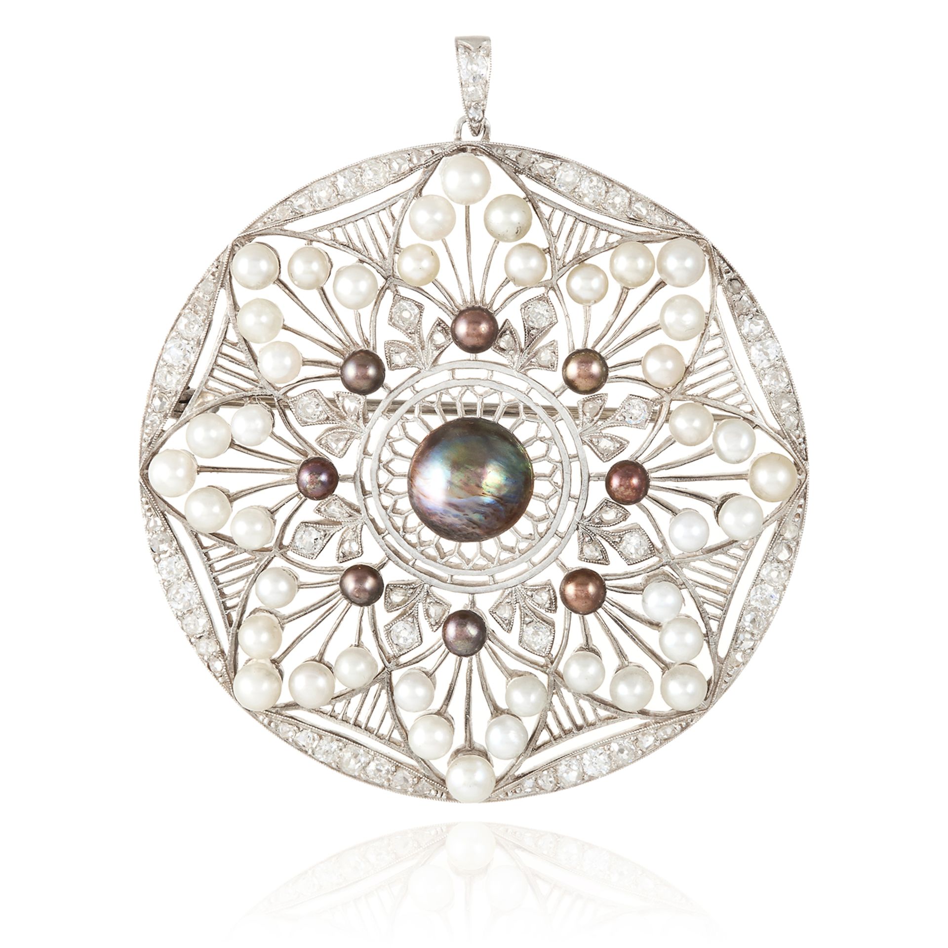 AN ANTIQUE PEARL AND DIAMOND BROOCH / PENDANT in gold or platinum, in circular form jewelled with