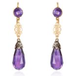 A PAIR OF ANTIQUE AMETHYST AND DIAMOND EARRINGS in yellow gold, the briolette amethysts accented
