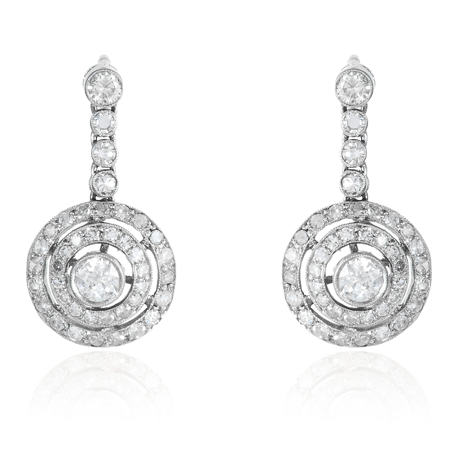 A PAIR OF DIAMOND EARRINGS in 18ct white gold, the central diamonds within concentric circle