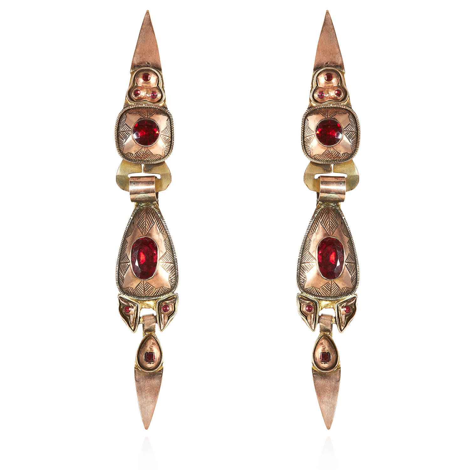 A PAIR OF ANTIQUE CATALAN HESSONITE GARNET EARRINGS, SPANISH EARLY 19TH CENTURY in high carat yellow