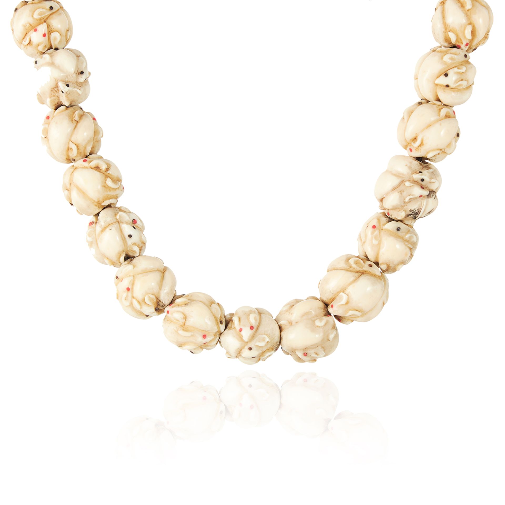 AN ANTIQUE JAPANESE OJIME BEAD NECKLACE, 19TH CENTURY comprising a single row of thirty carved ivory