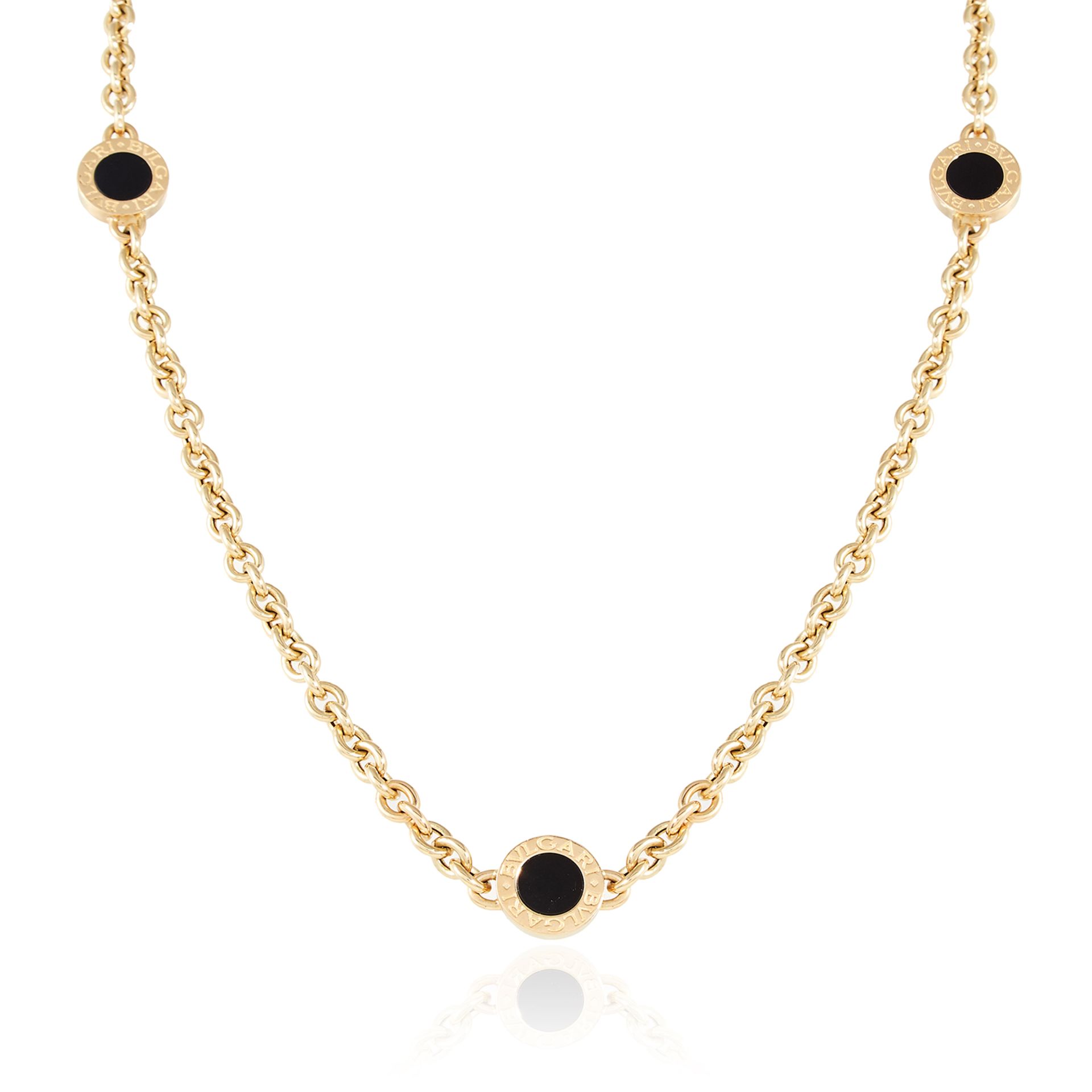 AN ONYX LINK NECKLACE, BULGARI in 18ct yellow gold, comprising of six onyx Bvlgari links signed