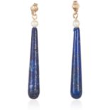 A PAIR OF PEARL AND LAPIS LAZULI EARRINGS in yellow gold, comprising of two pearls suspending a