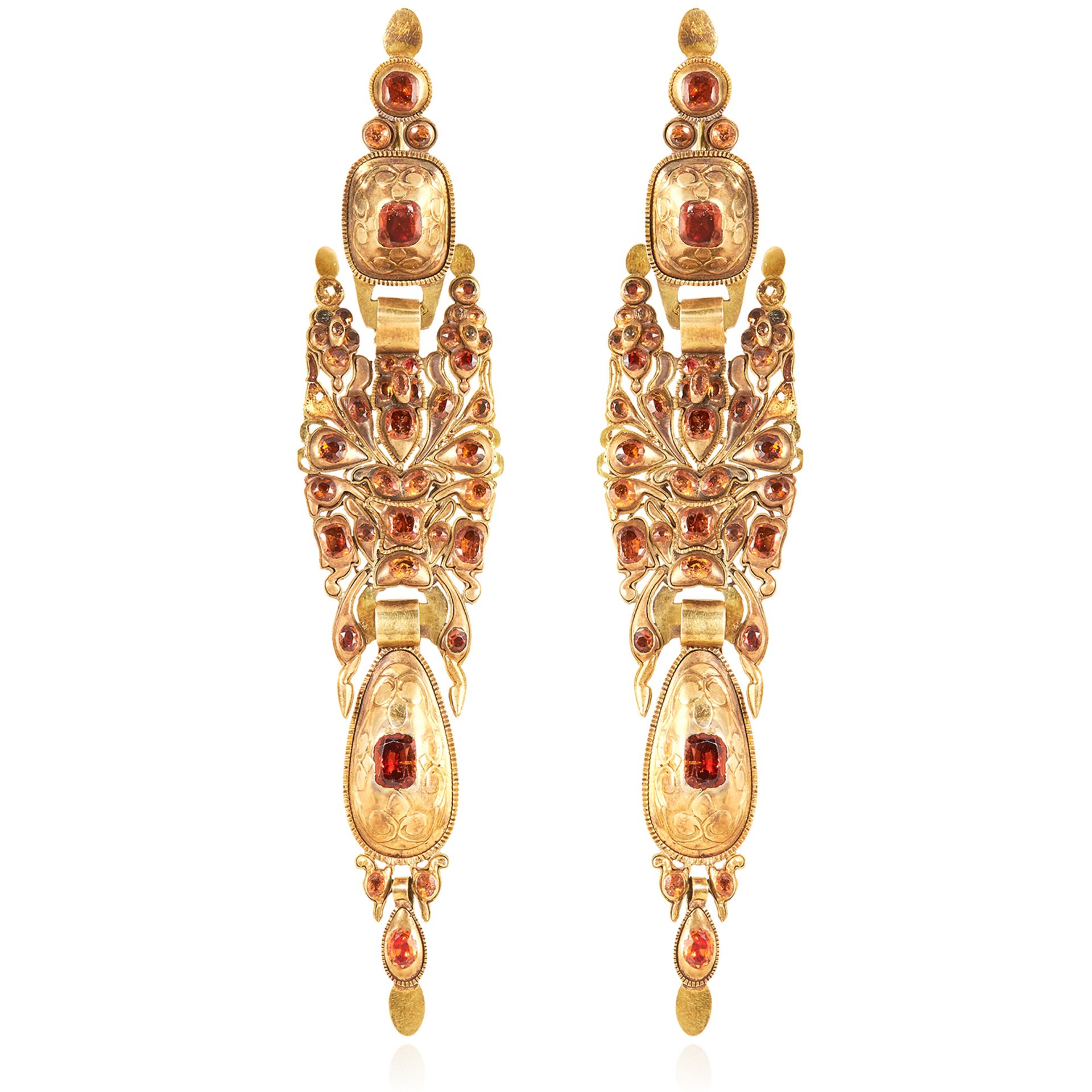 A PAIR OF SPANISH HESSONITE GARNET EARRINGS, CATALAN LATE 18TH CENTURY in high carat yellow gold