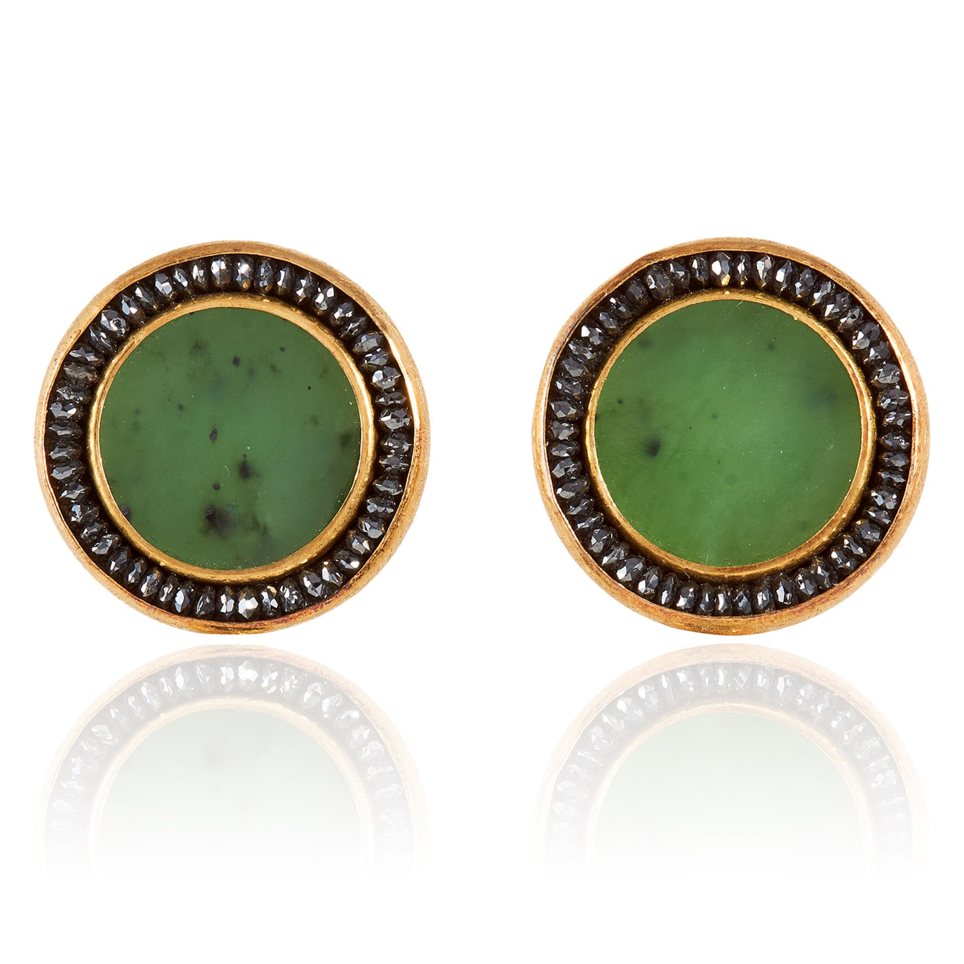 A PAIR OF NEPHRITE JADE AND BLACK DIAMOND DAY AND NIGHT EARRINGS, ZOBEL 2011 in 18ct yellow gold, - Bild 2 aus 2