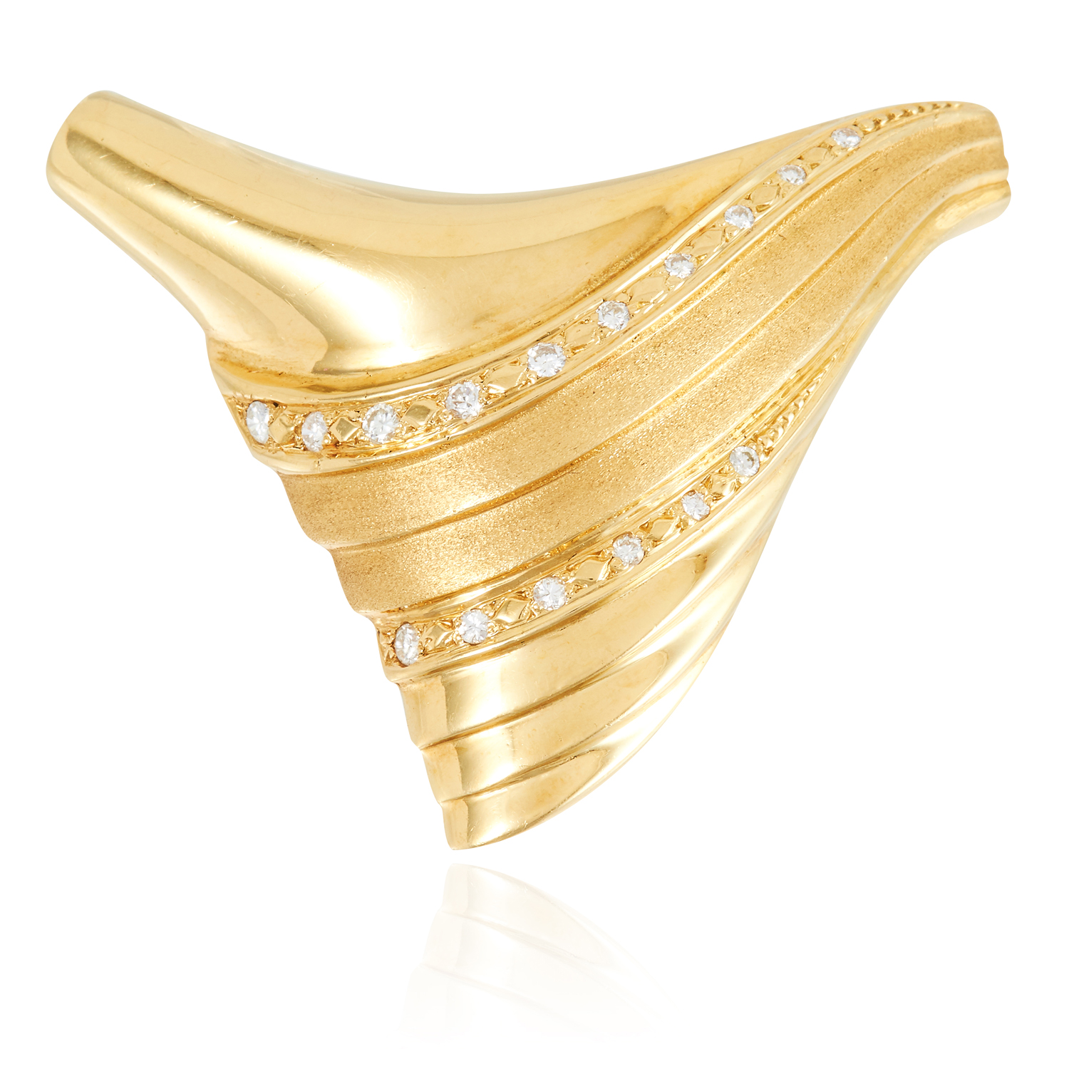 A DIAMOND CLIP / SNAP PENDANT in 18ct yellow gold, the undulating design jewelled with two rows of