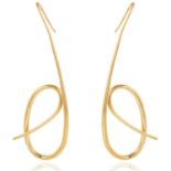 A PAIR OF GOLD EARRINGS in 18ct yellow gold, of overlapping loop design, British import marks, 8.