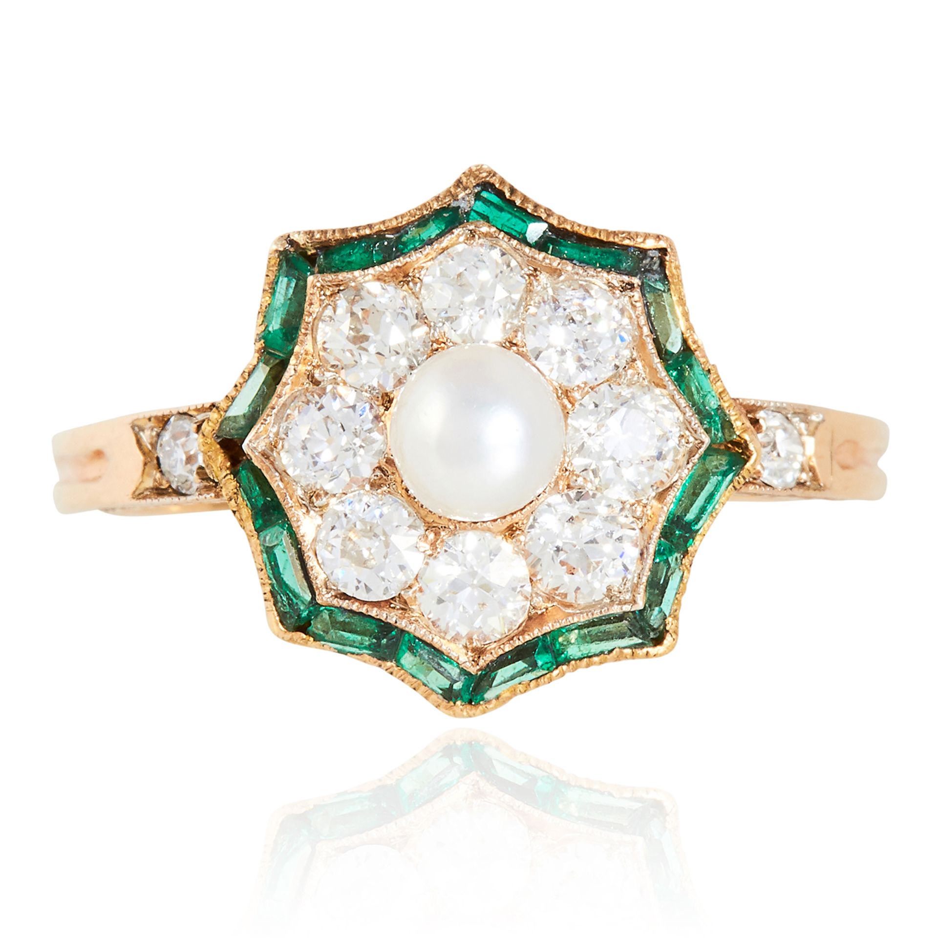 AN ART DECO PEARL, DIAMOND AND EMERALD RING in 18ct yellow gold, the central pearl encircled by