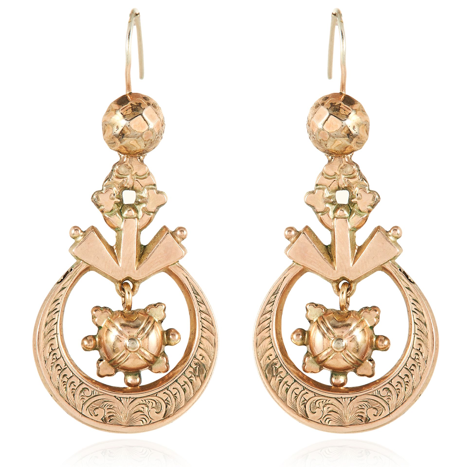 A PAIR OF ANTIQUE ARTICULATED DROP EARRINGS, 19TH CENTURY in yellow gold, each suspending a stylised