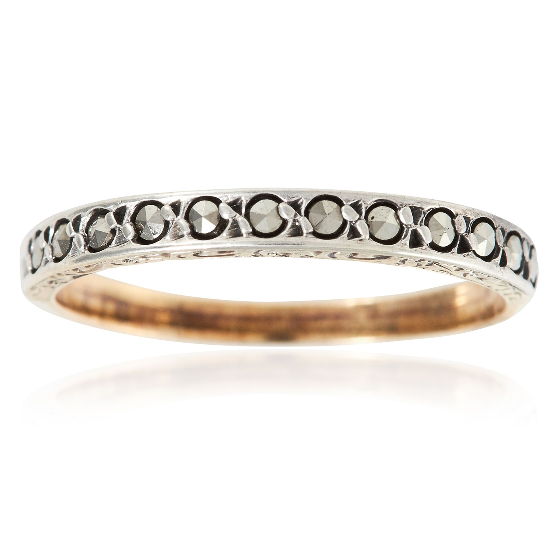 AN ANTIQUE MARCASITE RING in yellow gold, set with a single row of marcasite, unmarked, size O /