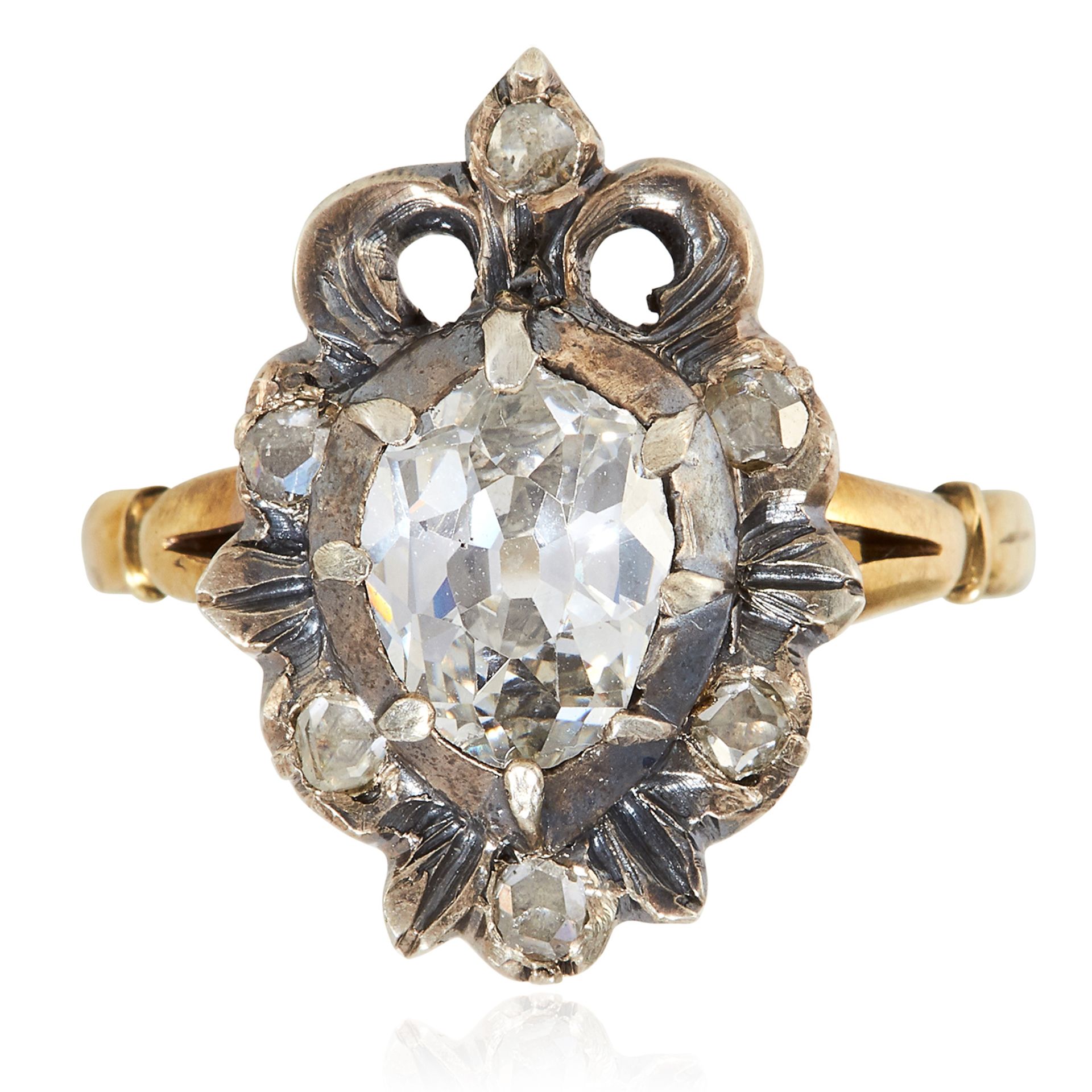 AN ANTIQUE GEORGIAN DIAMOND DRESS RING, 18TH CENTURY in high carat yellow gold, set with an old