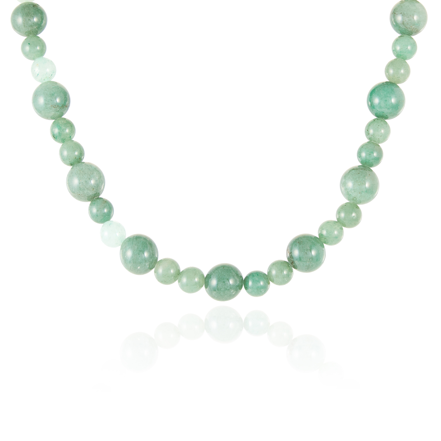 A JADE BEAD NECKLACE comprising of a single strand of polished jade beads, from approximately 8mm-