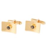 A PAIR OF HARD STONE CUFFLINKS in 18ct yellow gold, set with two star hard stones, stamped 18K, 13.