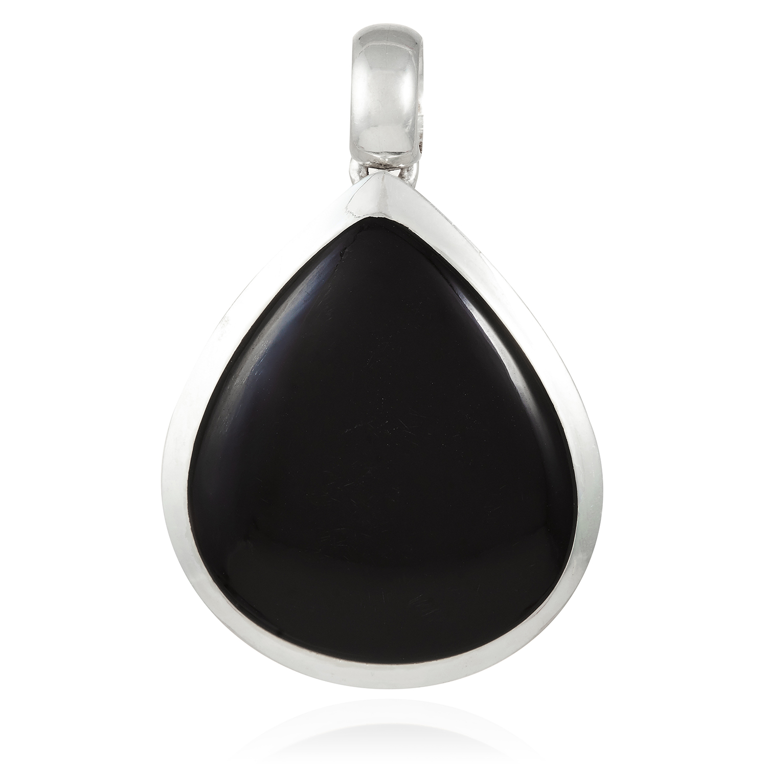 AN ONYX PENDANT in sterling silver, set with a pear shaped polish onyx, 5cm, 16.2g.