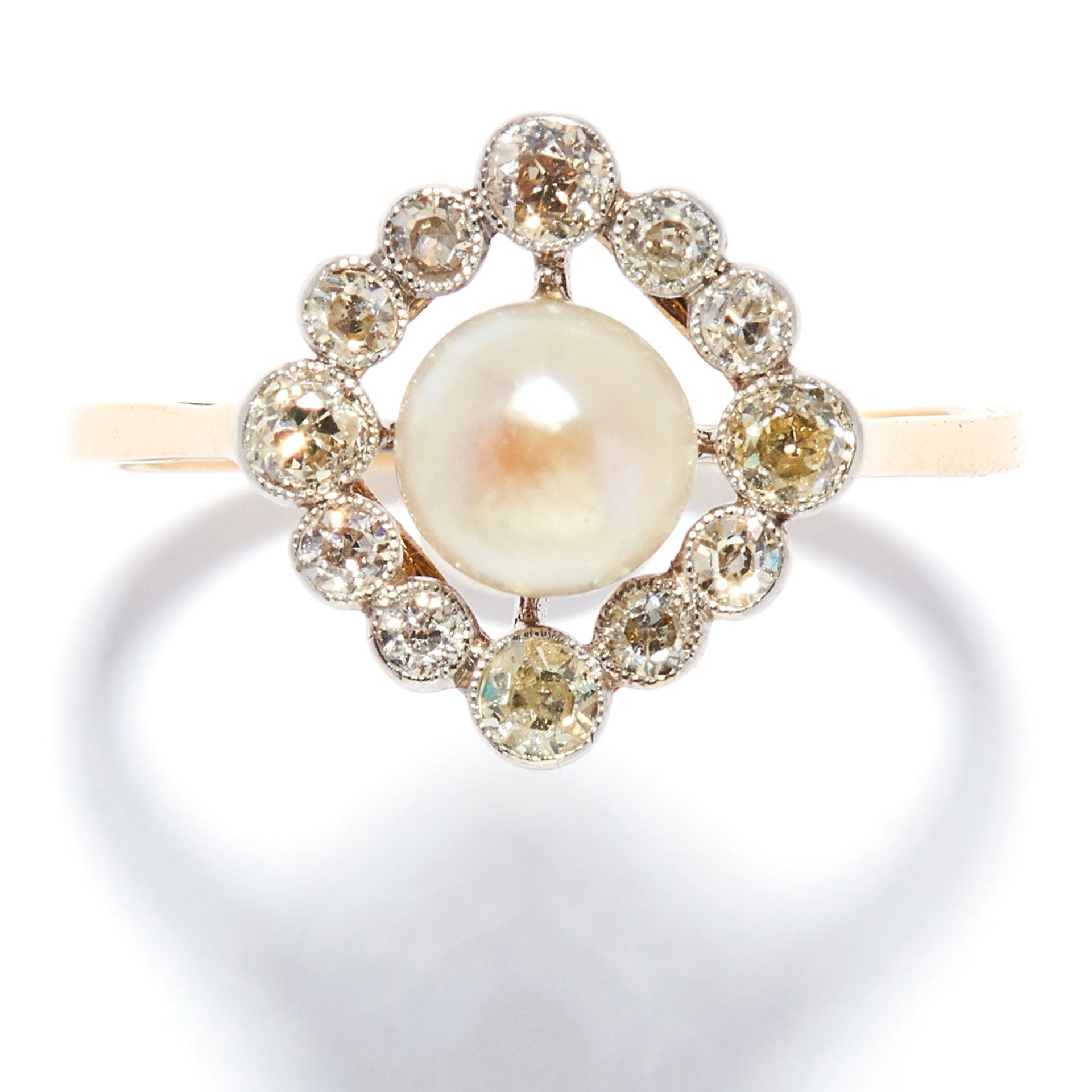 ANTIQUE PEARL AND DIAMOND DRESS RING in high carat yellow gold, set with a pearl of 6.2mm in a