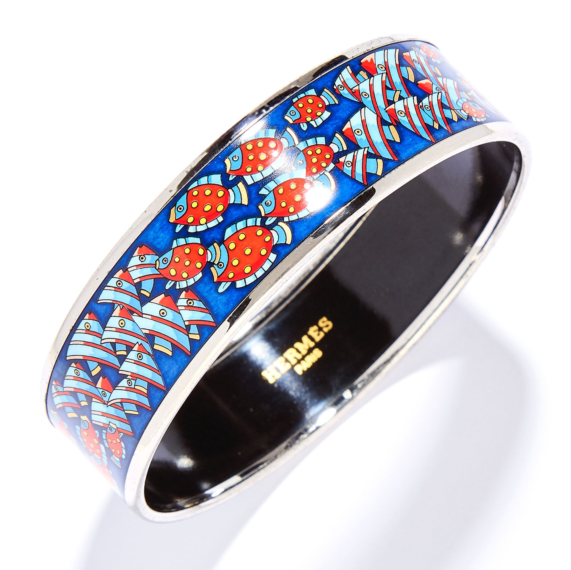 ENAMEL BANGLE, HERMES the body with painted enamel fish motifs, signed Hermes, inner diameter 6.5cm,