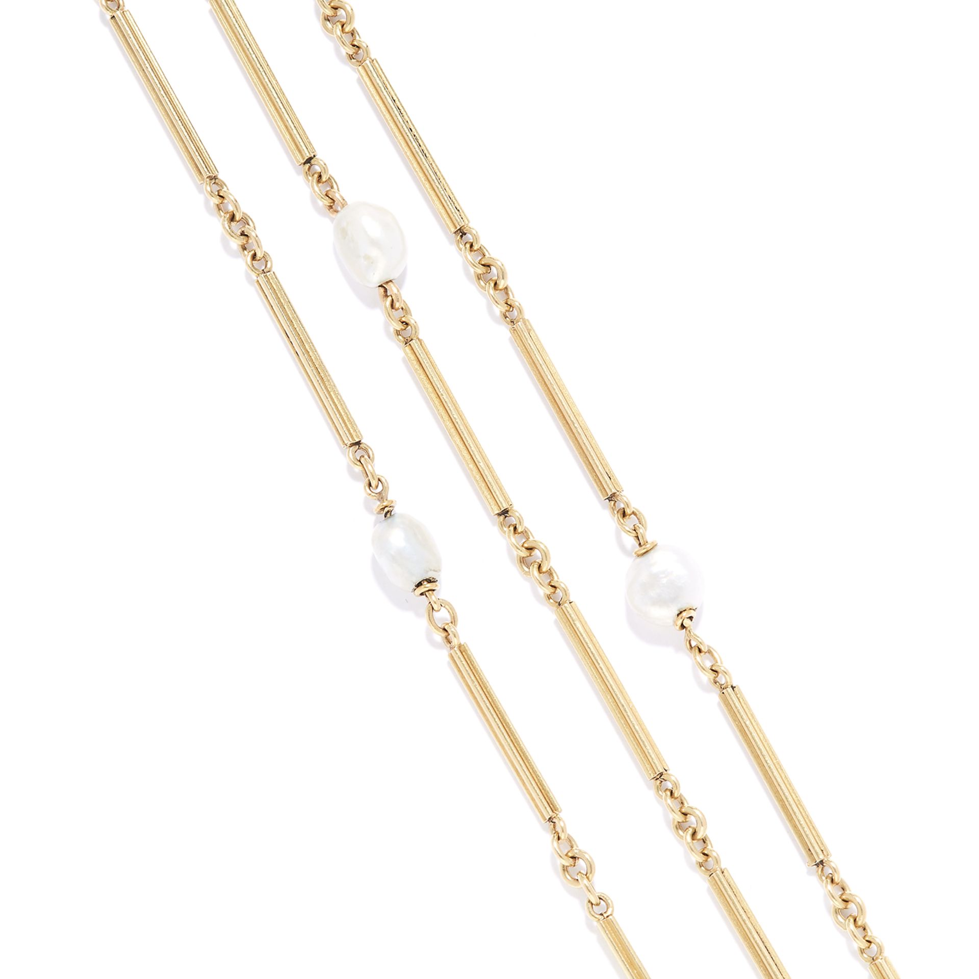 ANTIQUE PEARL LONGCHAIN SAUTOIR NECKLACE in high carat yellow gold, comprising a single row of fancy - Image 2 of 2