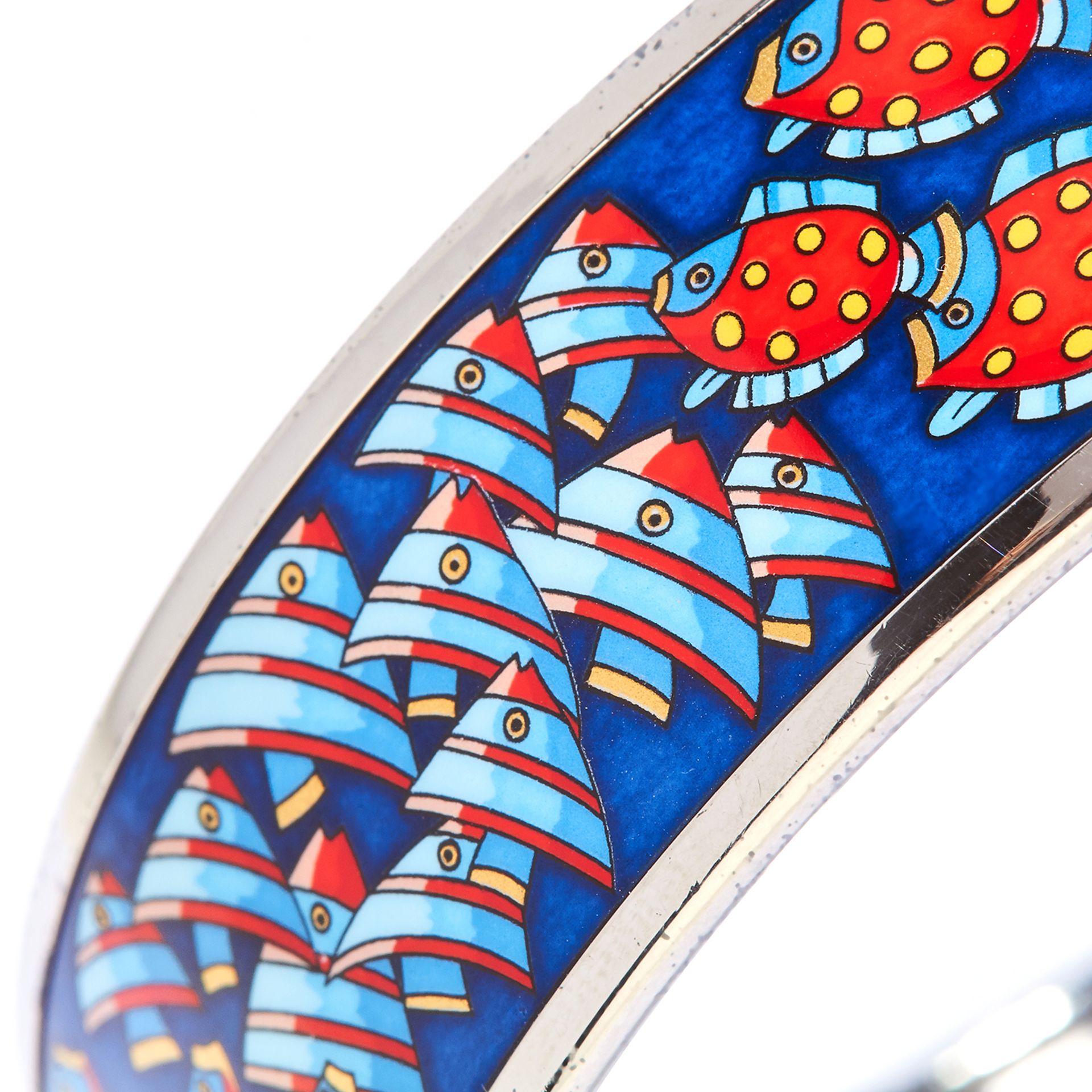 ENAMEL BANGLE, HERMES the body with painted enamel fish motifs, signed Hermes, inner diameter 6.5cm, - Bild 2 aus 3