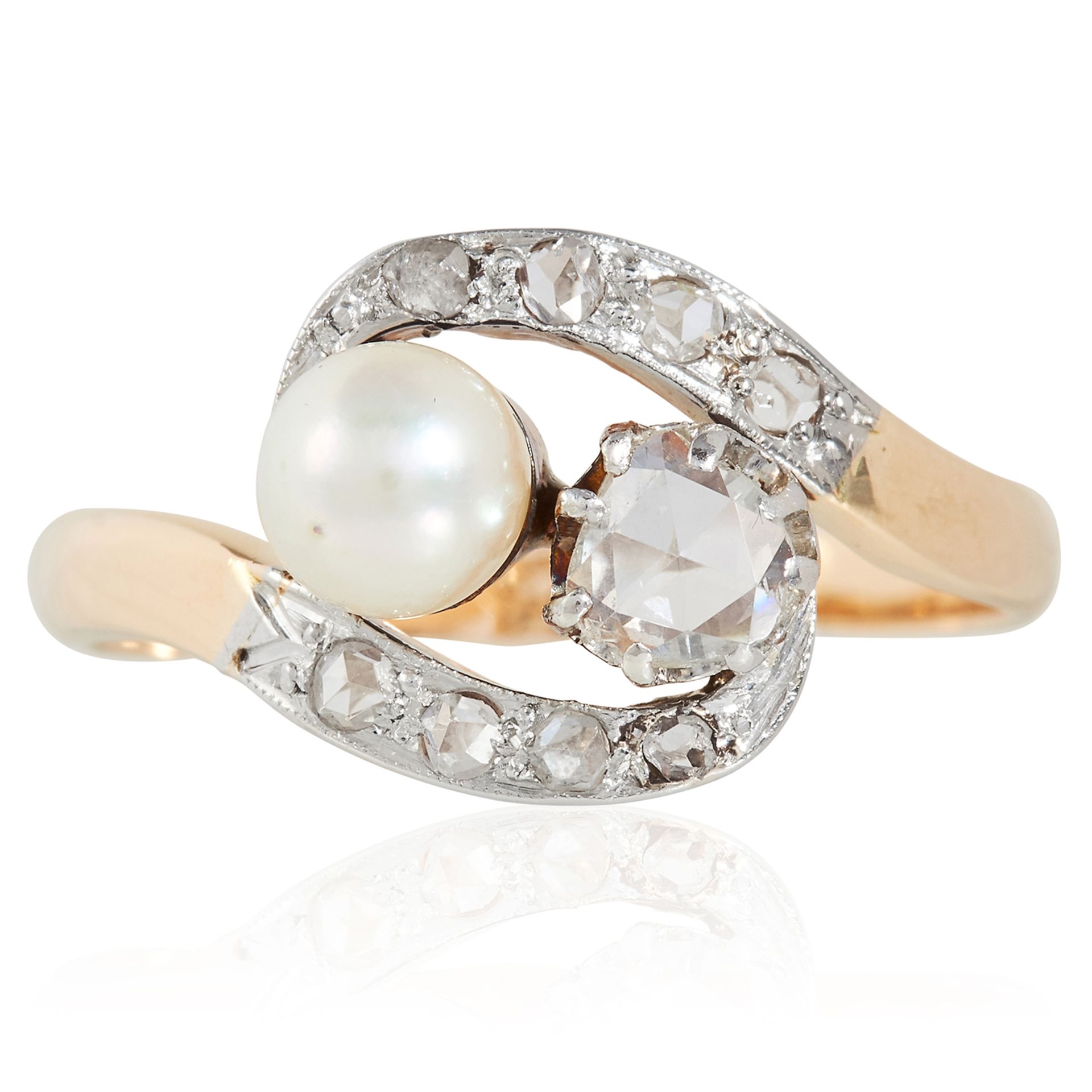 AN ANTIQUE PEARL AND DIAMOND TOI ET MOI RING in high carat yellow gold, set with a pearl and rose