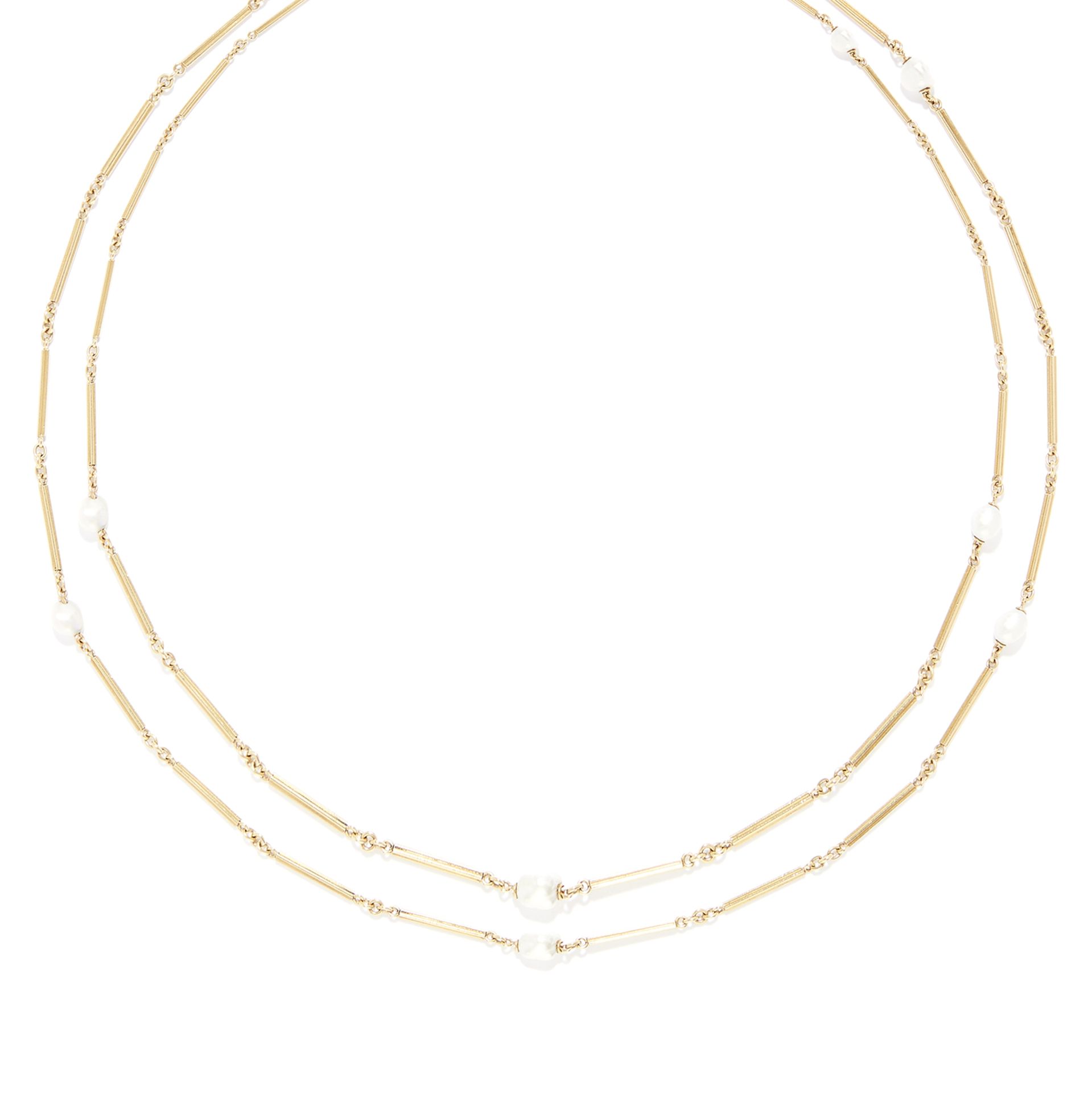 ANTIQUE PEARL LONGCHAIN SAUTOIR NECKLACE in high carat yellow gold, comprising a single row of fancy