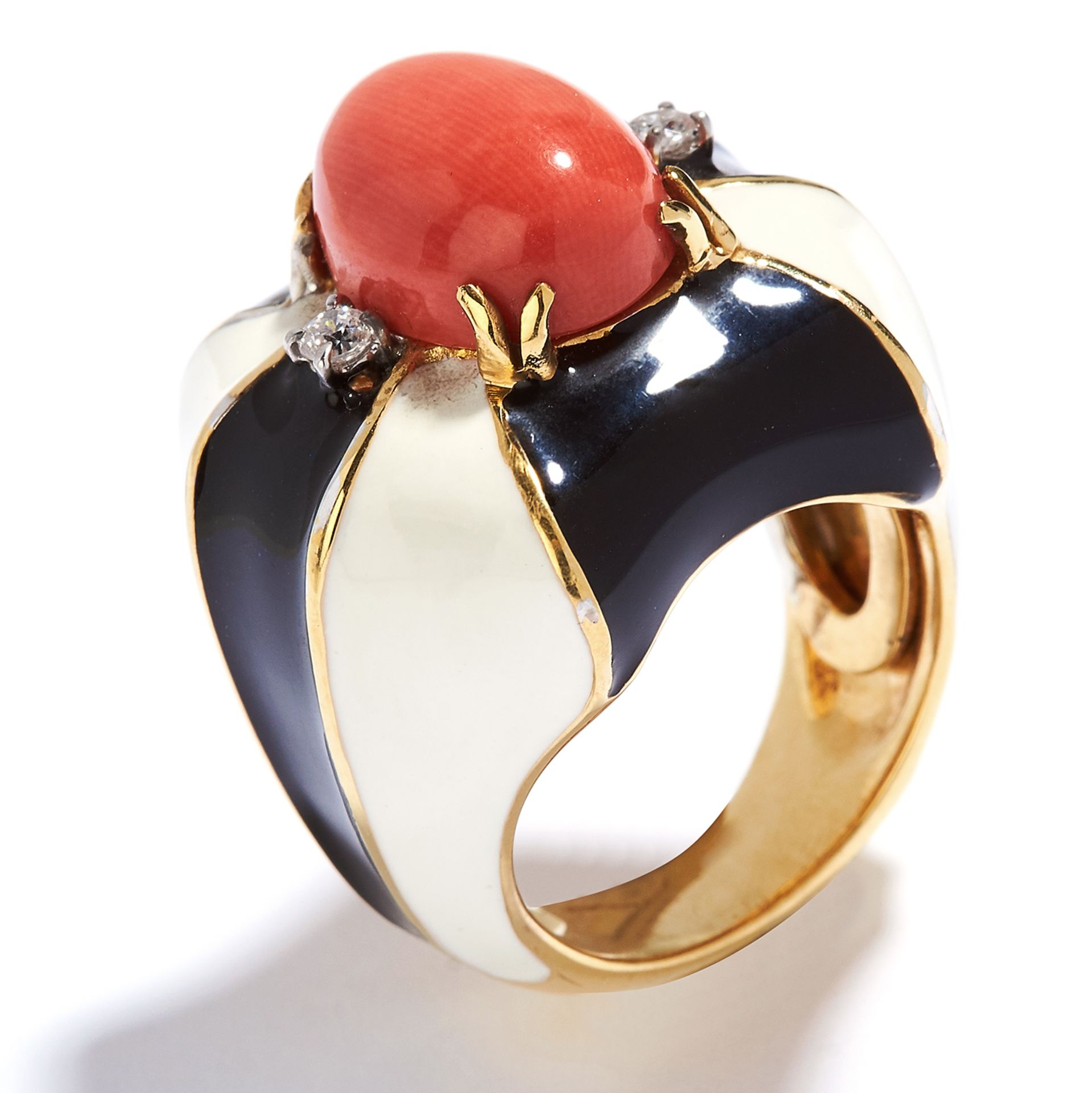 CORAL, DIAMOND AND ENAMEL RING in 18ct yellow gold, the oval coral cabochon within a border of - Bild 2 aus 2