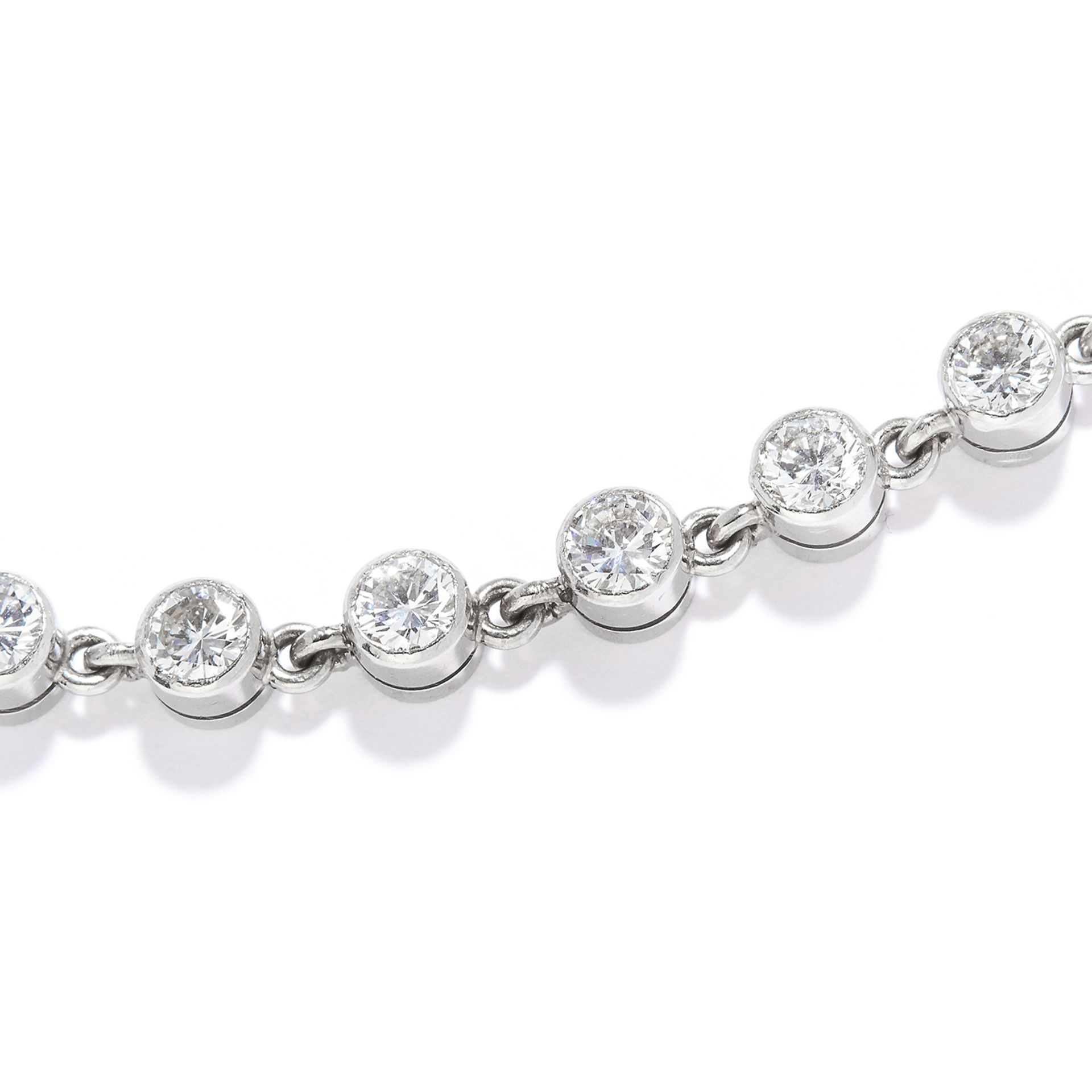 9.30 CARAT DIAMOND RIVIERA NECKLACE, CARTIER in 18ct white gold, set with round cut diamonds - Bild 2 aus 3