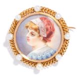 ANTIQUE PEARL MINIATURE BROOCH in high carat yellow gold, comprising of a miniature of a lady in a