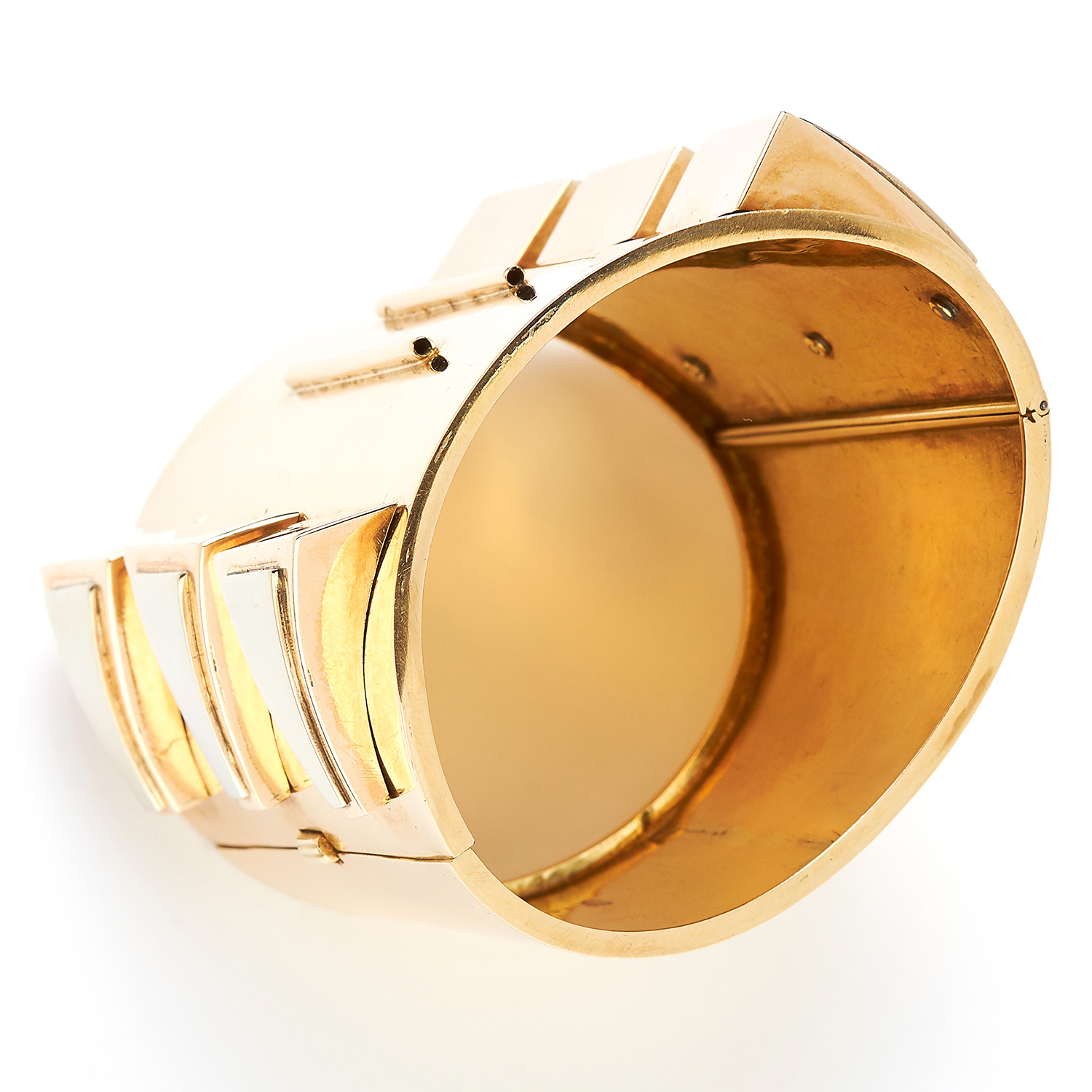 GOLD CUFF, FRENCH in high carat yellow gold, in abstract design, marked indistinctly, 191.5g. - Image 2 of 2