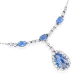 9.30 CARAT NATURAL BLUE SAPPHIRE AND WHITE SAPPHIRE NECKLACE in white gold or platinum, set with