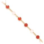 ANTIQUE CARNELIAN AND ROSE QUARTZ BRACELET in yellow gold, the curb link chain set with four