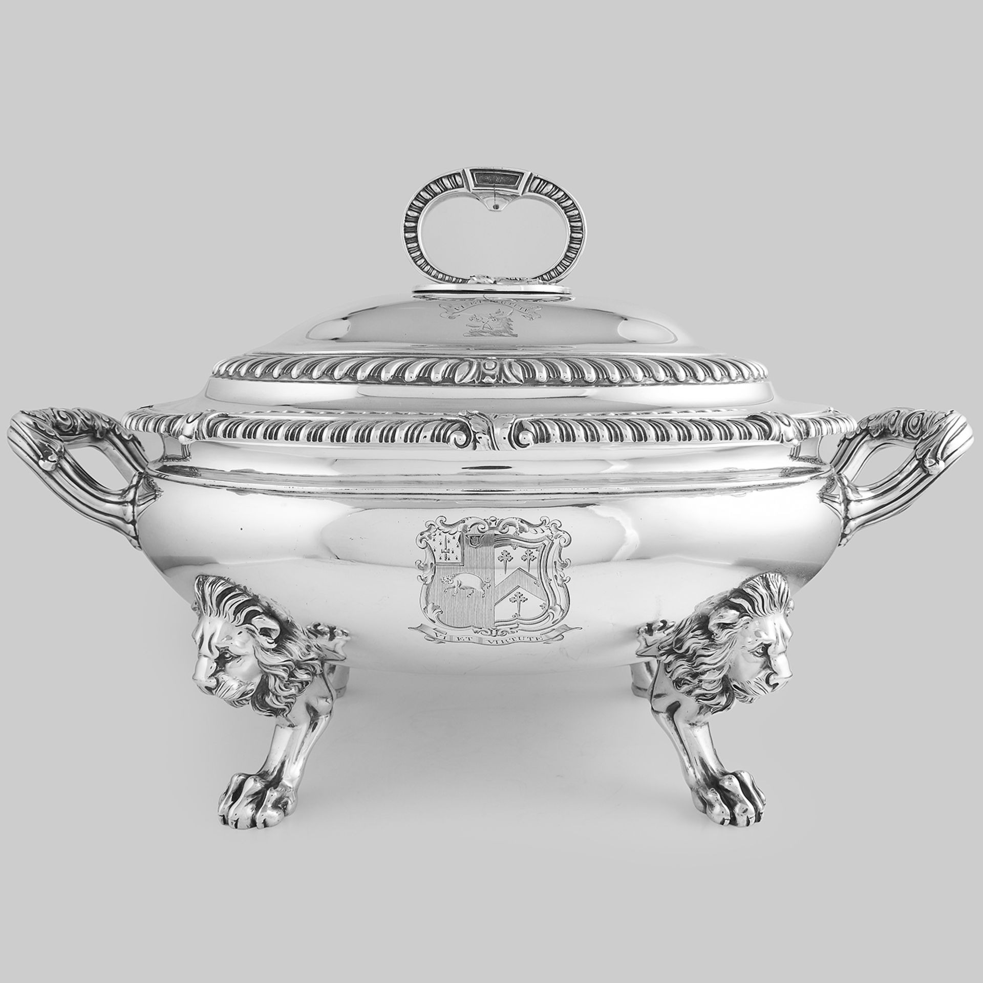 ANTIQUE GEORGE III STERLING SILVER SOUP TUREEN AND COVER, PAUL STORR LONDON 1812 the oval body