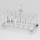 ANTIQUE GEORGE IV STERLING SILVER TOAST RACK, JOHN MCKAY, EDINBURGH 1825 formed of seven openwork