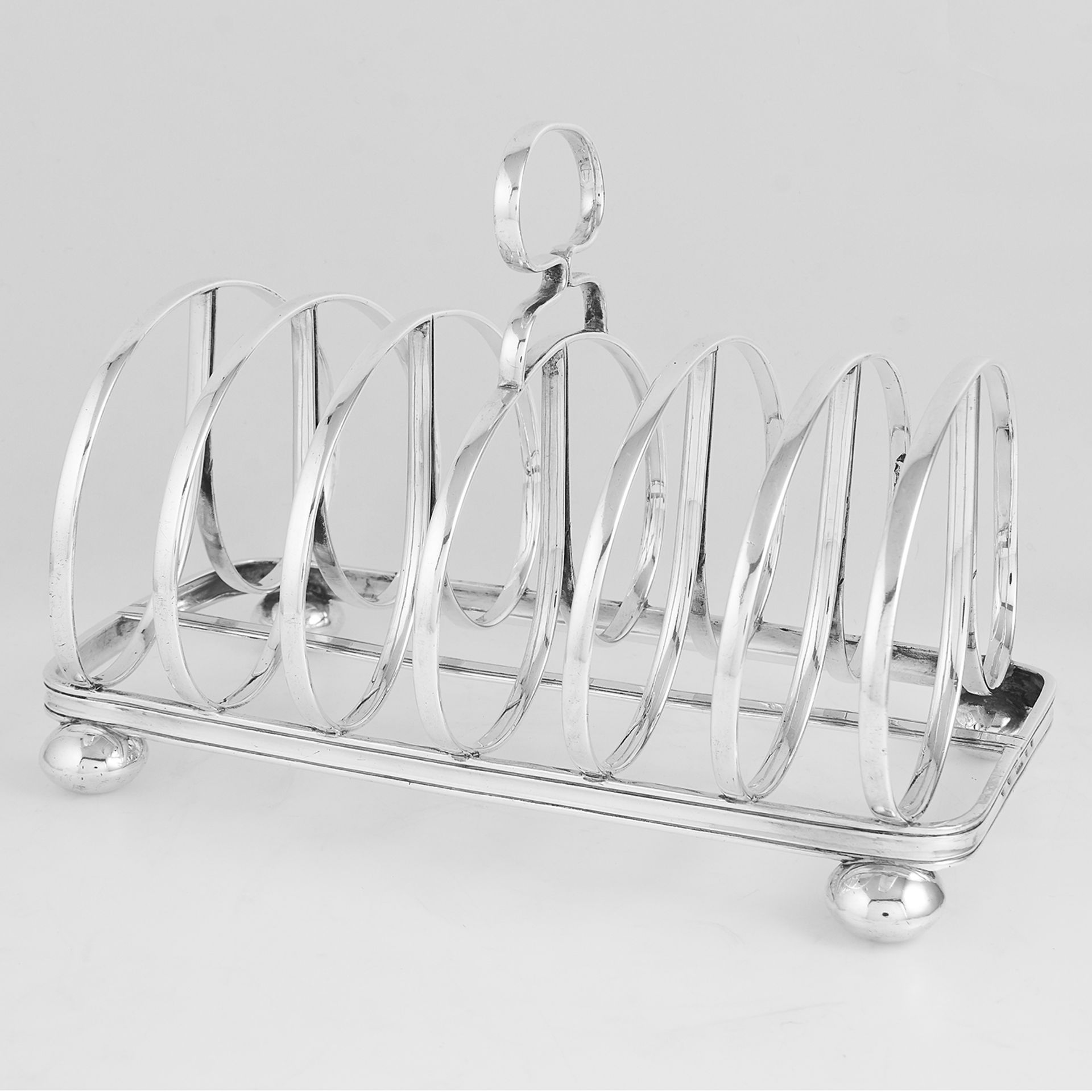 ANTIQUE GEORGE IV STERLING SILVER TOAST RACK, JOHN MCKAY, EDINBURGH 1825 formed of seven openwork