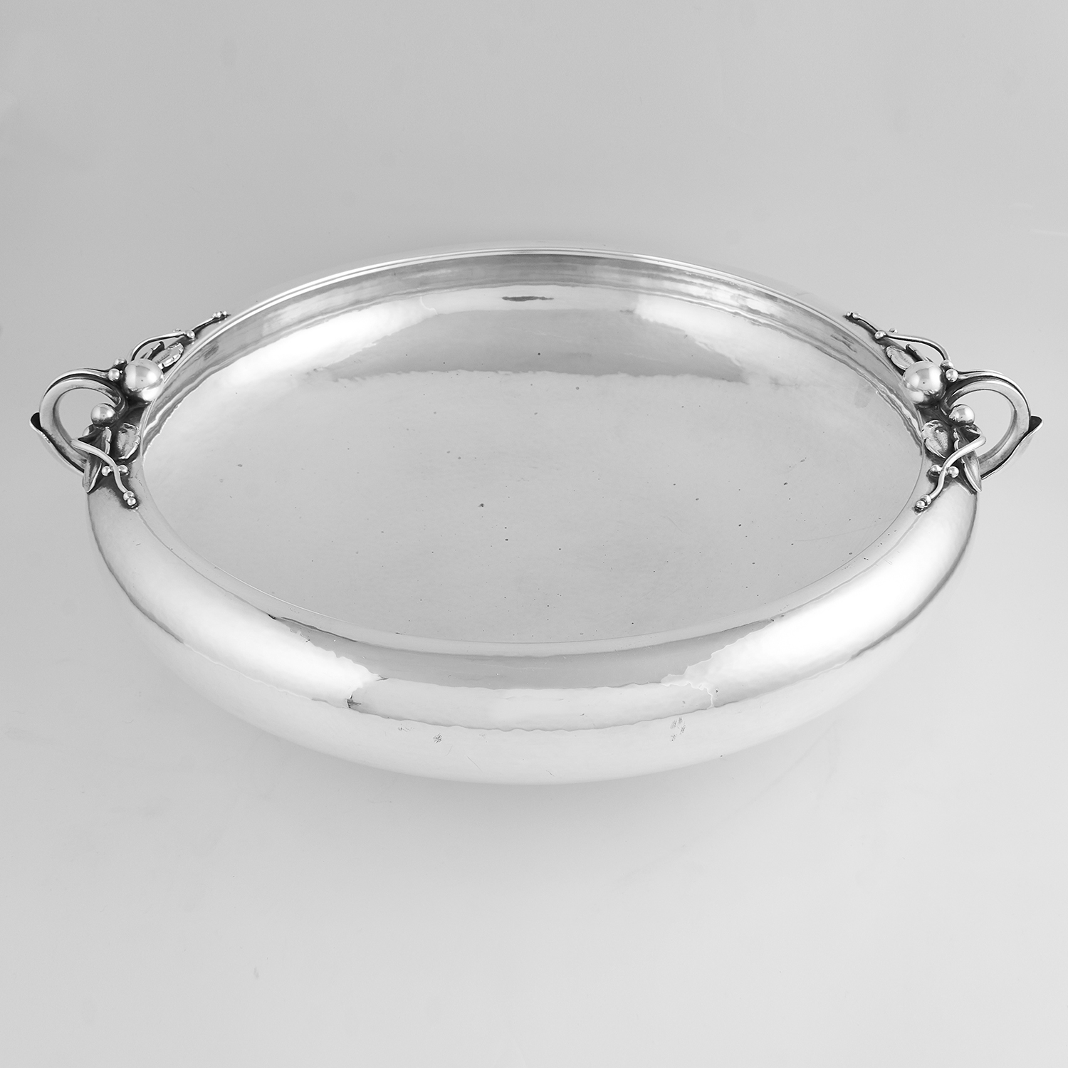 DANISH STERLING SILVER BOWL / CENTREPIECE, GEORG JENSEN POST 1945 design 625B, of circular form with