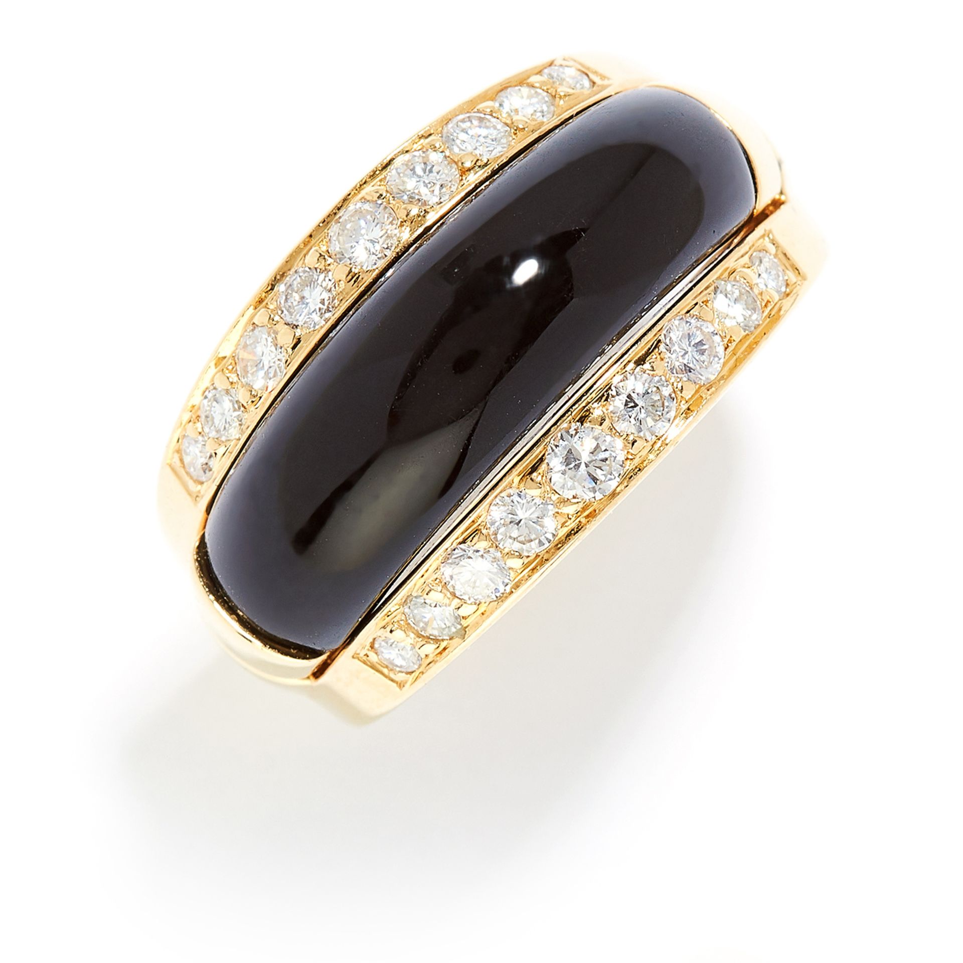 VINTAGE INTERCHANGEABLE ONYX AND DIAMOND RING, VAN CLEEF & ARPELS in 18ct yellow gold, the central