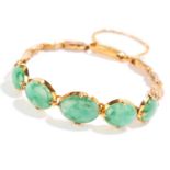 JADEITE JADE BRACELET in yellow gold, set with five cabochon jadeite jade links, unmarked, 15cm, 9.