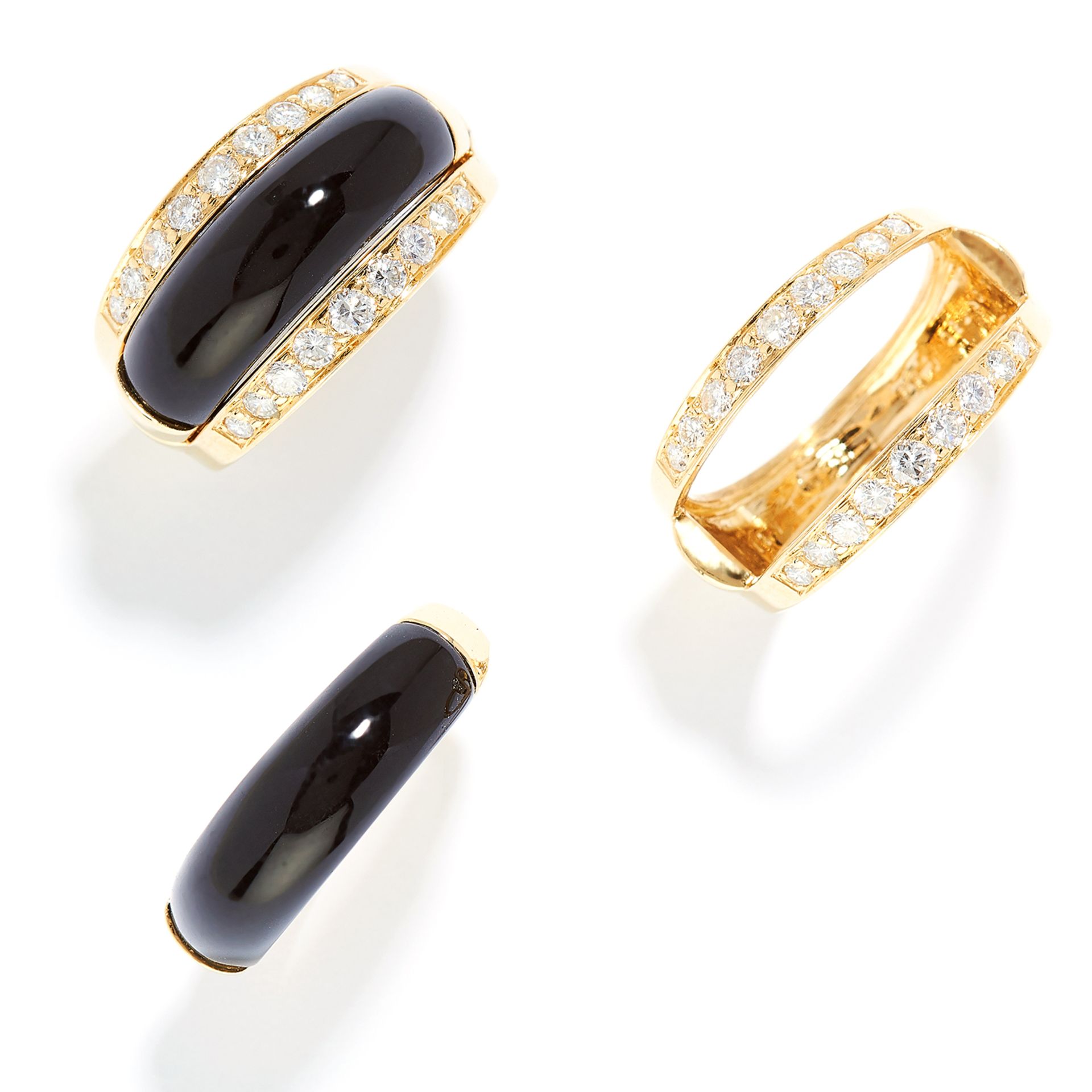 VINTAGE INTERCHANGEABLE ONYX AND DIAMOND RING, VAN CLEEF & ARPELS in 18ct yellow gold, the central - Bild 2 aus 2